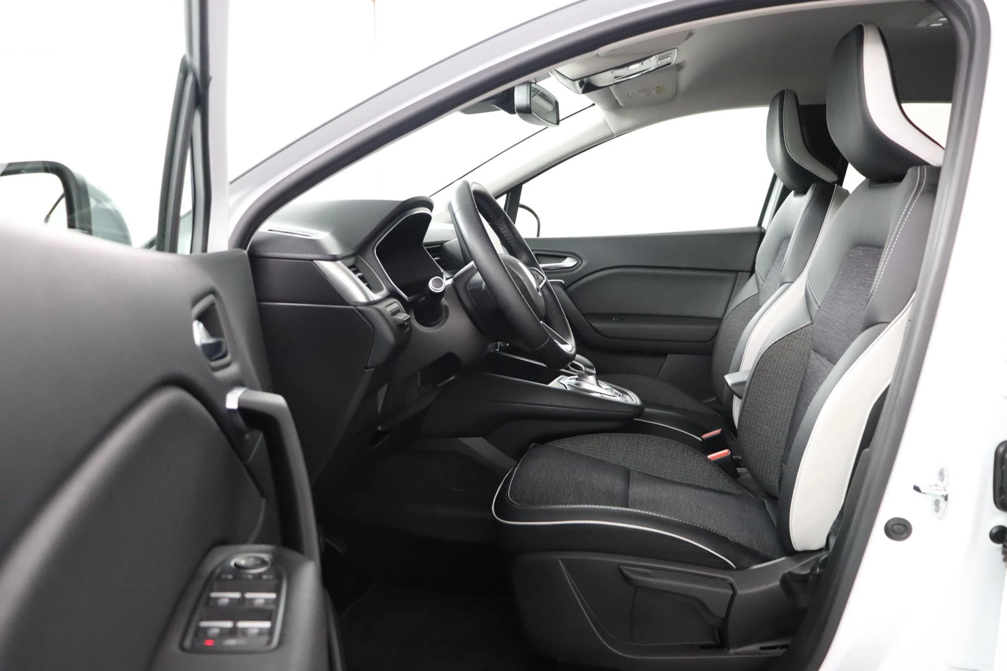 Renault-Captur-image-13