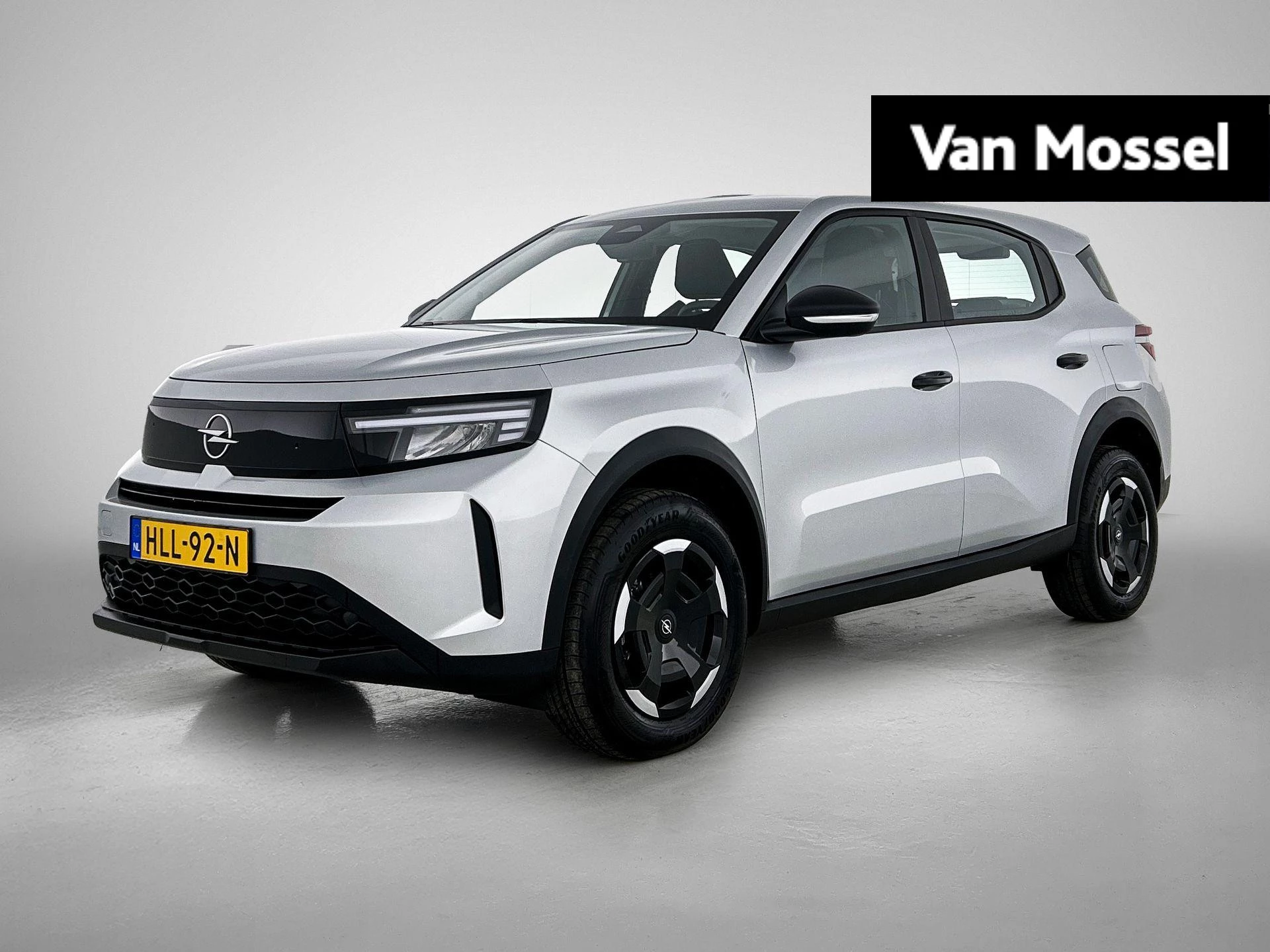 Opel-Frontera-image-0