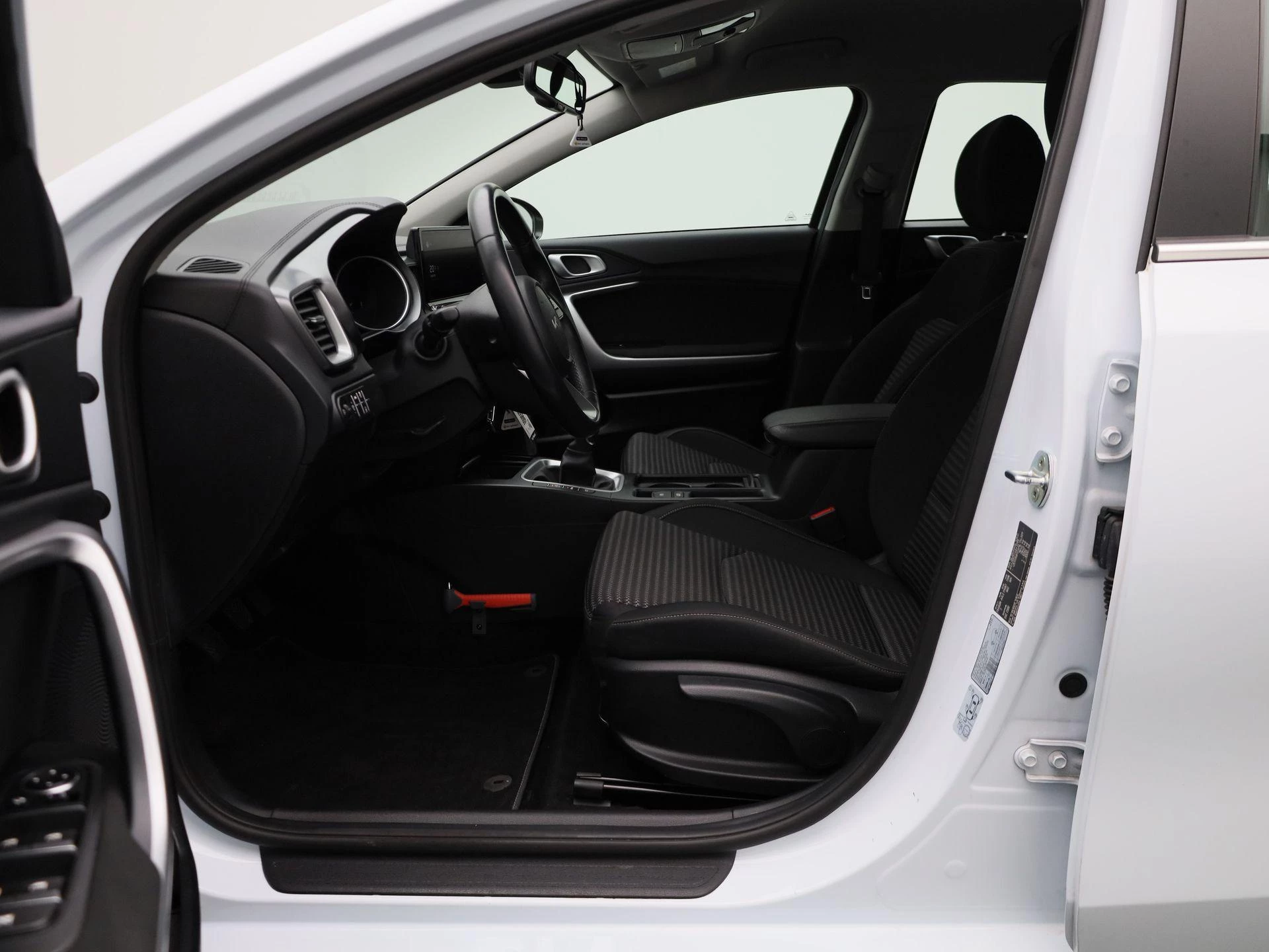 Kia-Ceed Sportswagon-image-9