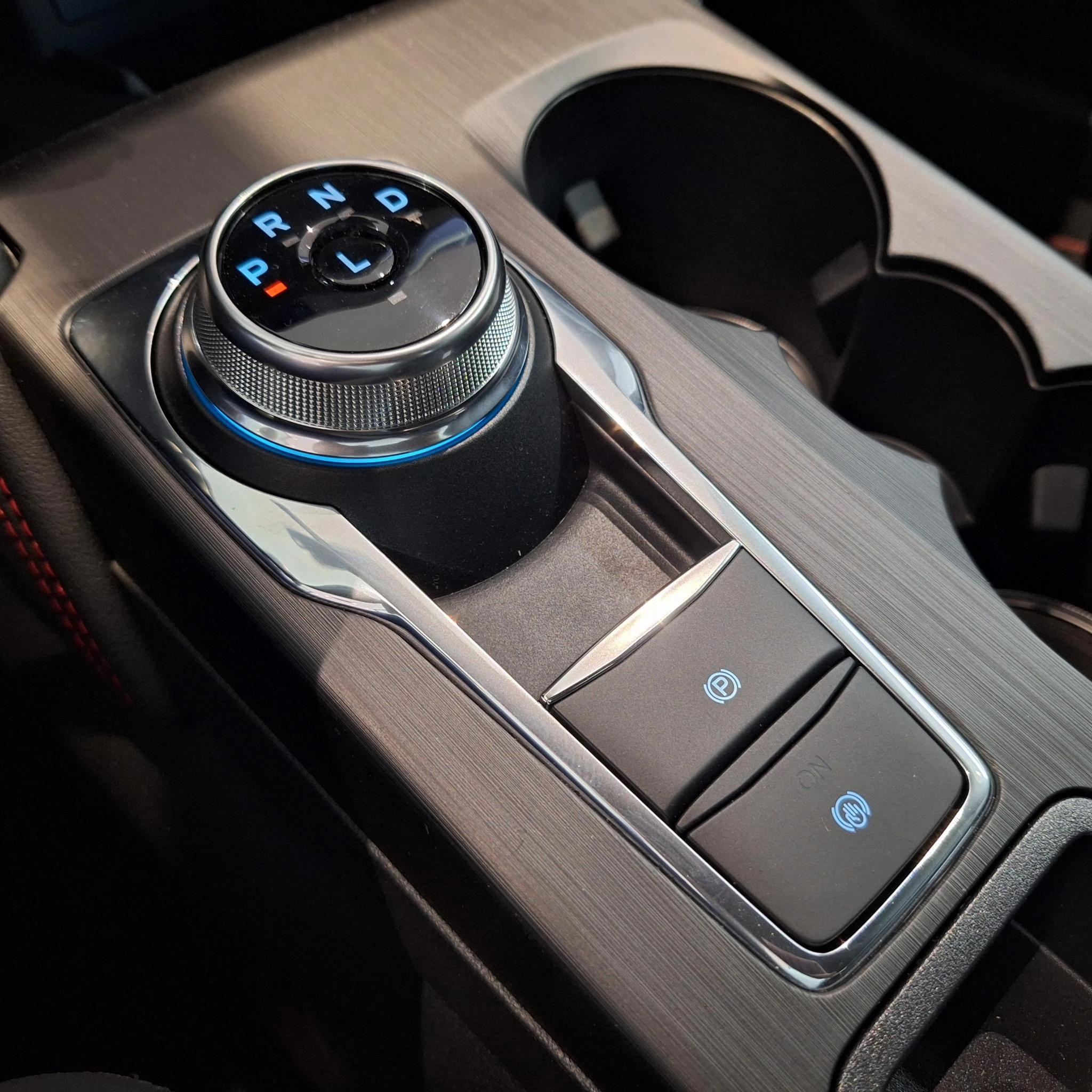 Ford-Kuga-image-34
