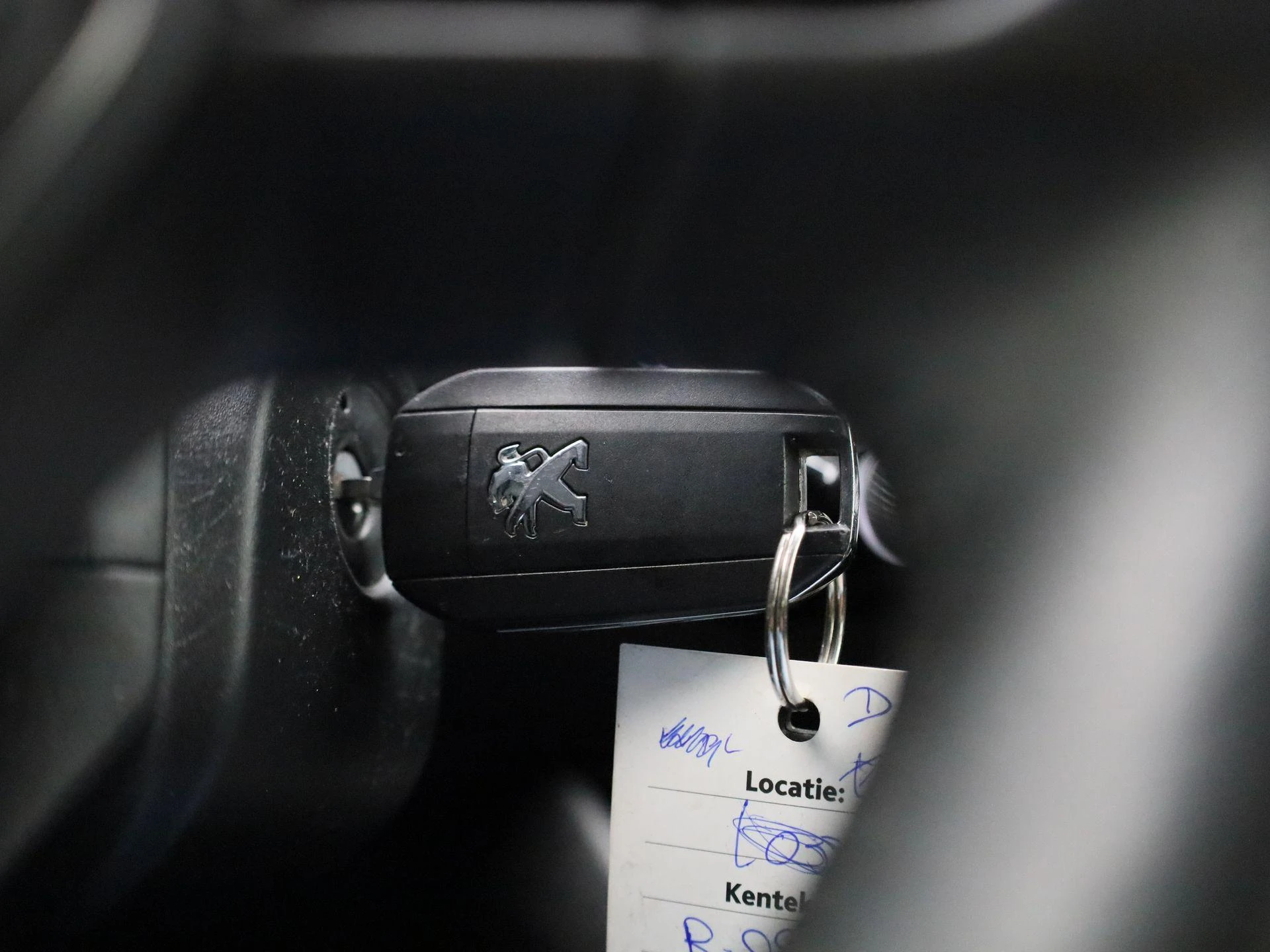 Peugeot-208-image-17