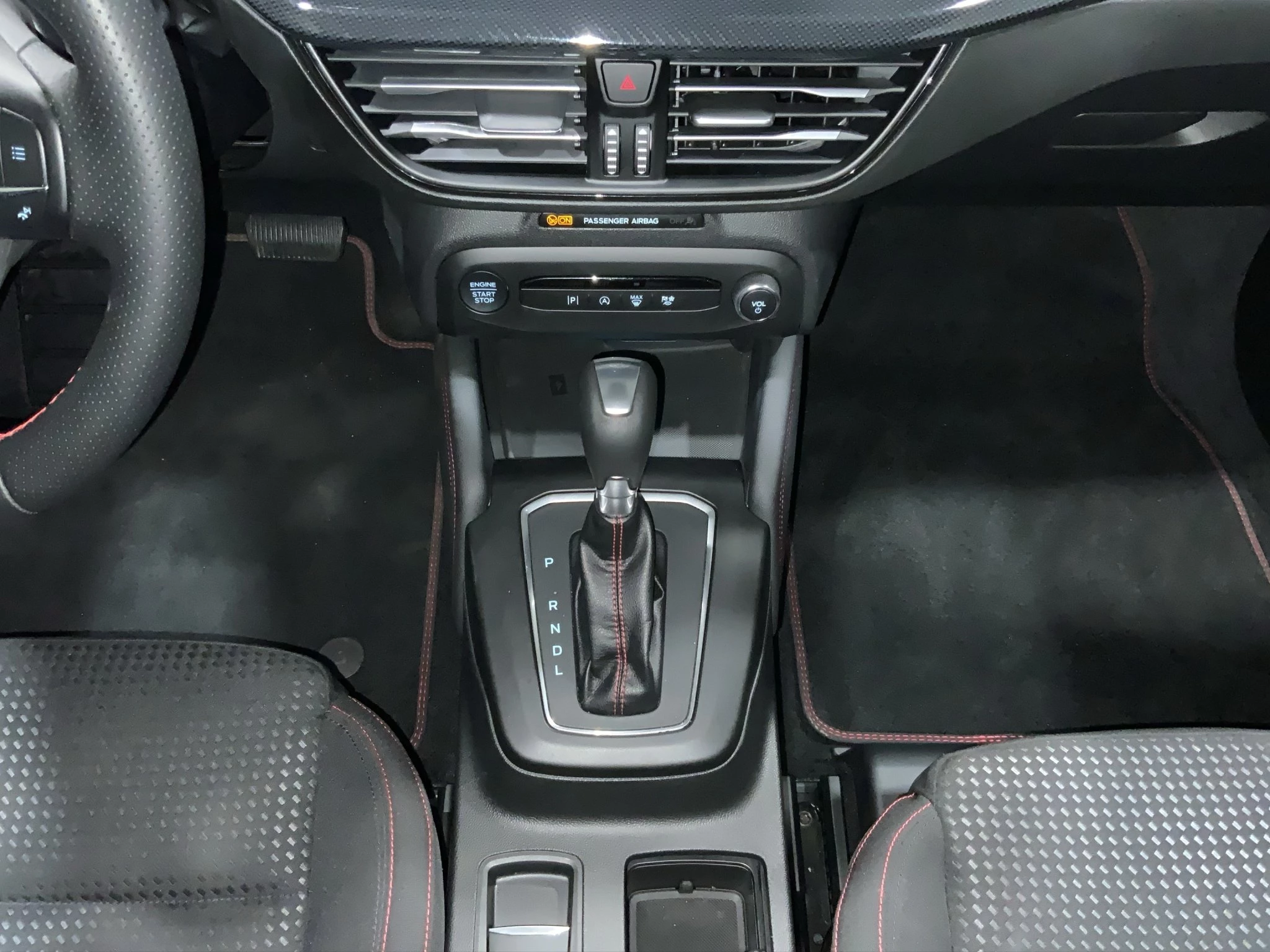 Ford Focus ST-Line X Turnier Aut.*AHK*ACC*HUD*KAM*NAVI*WINTER-PKT.