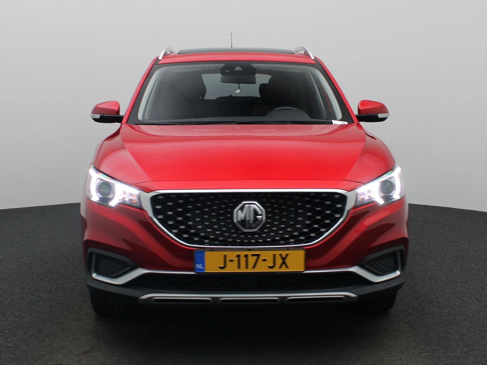 MG-ZS EV-image-2