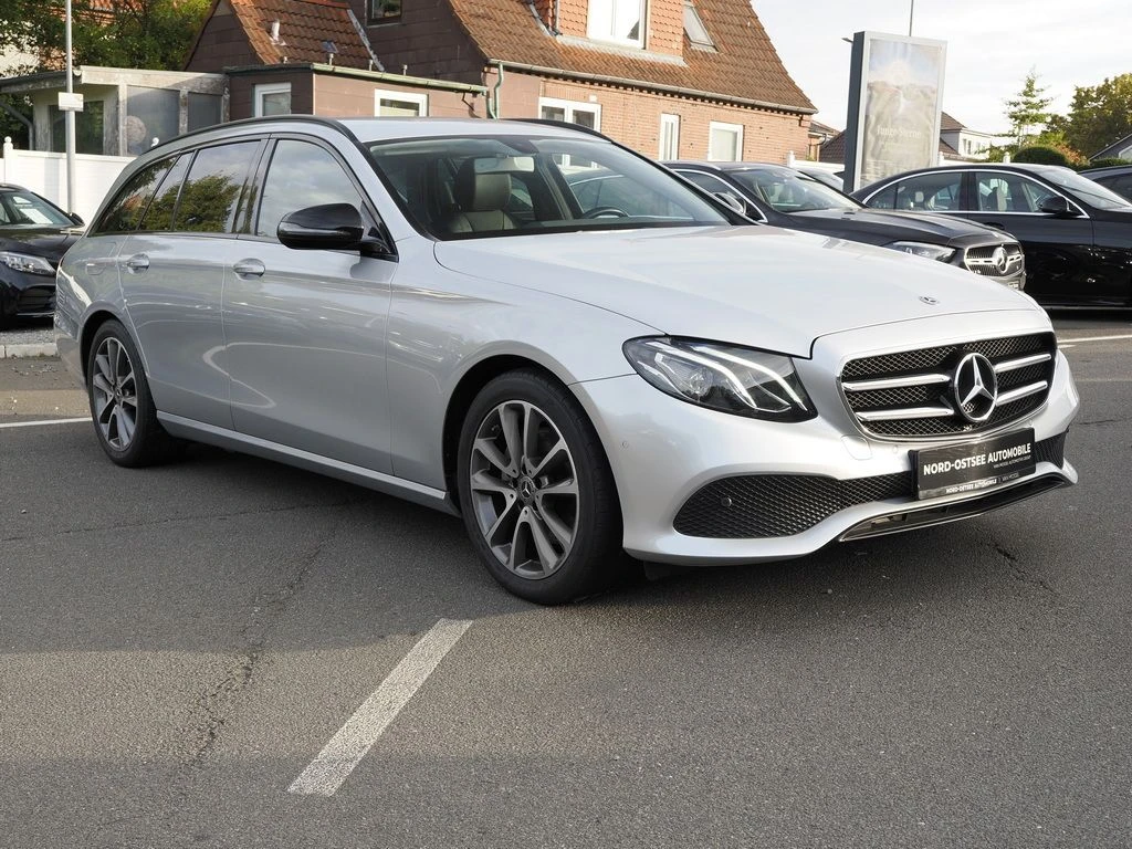 Mercedes-Benz-E-Klasse 220 d-image-3