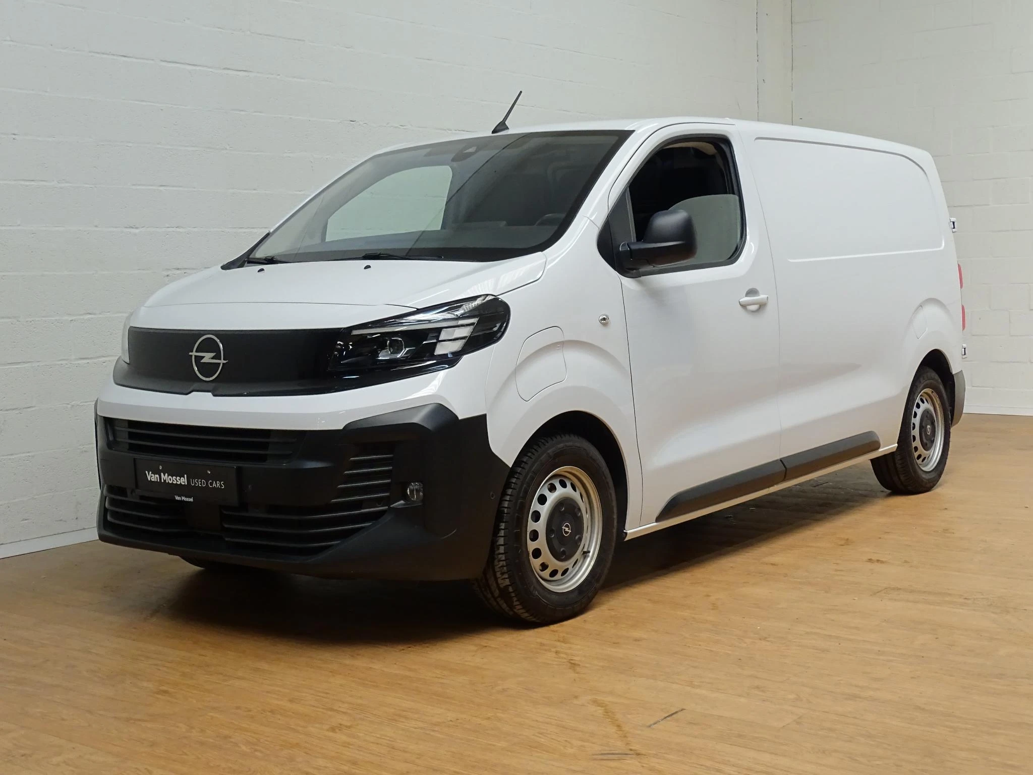 Opel-Vivaro-image-3