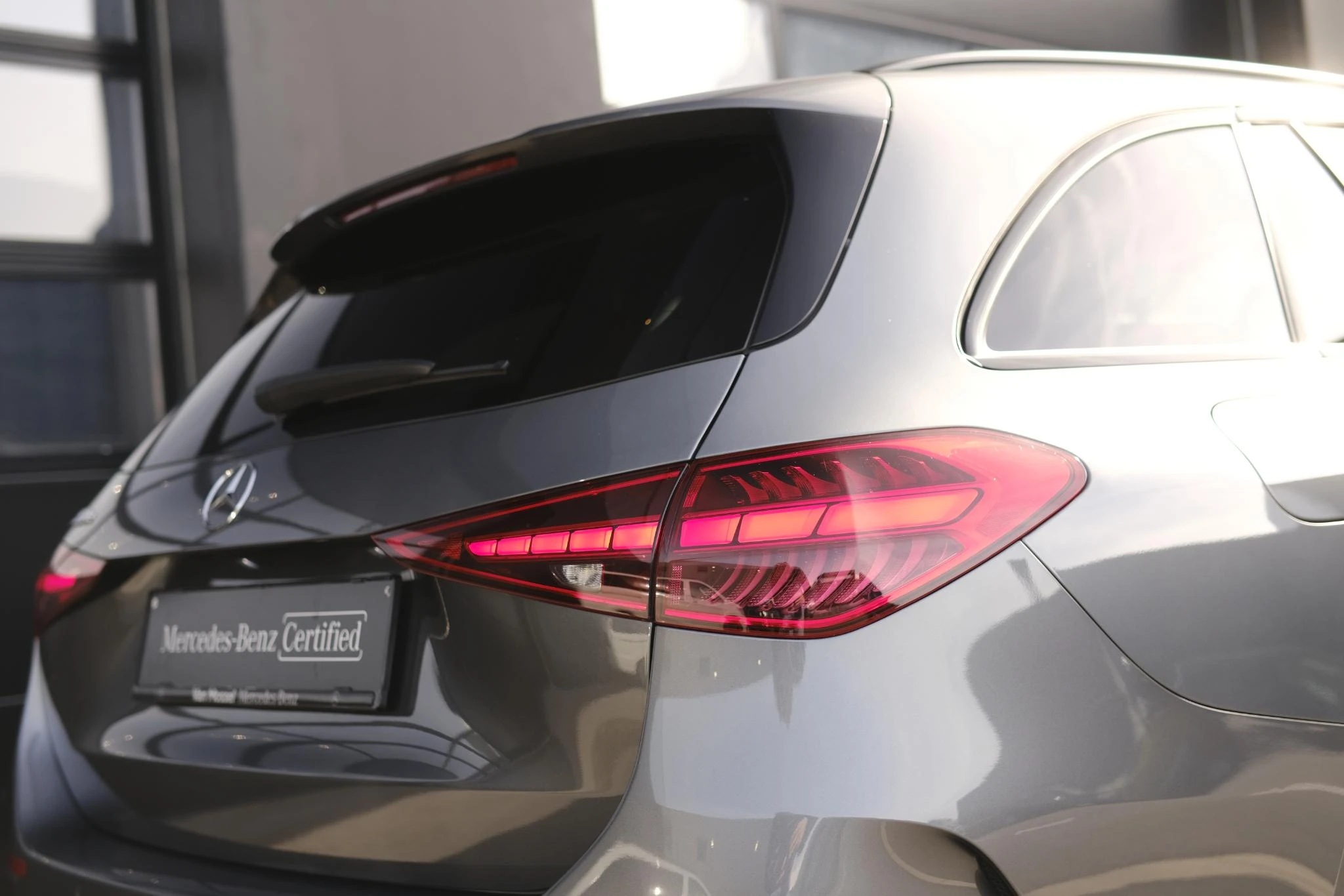 Mercedes-Benz-C-Klasse-image-7