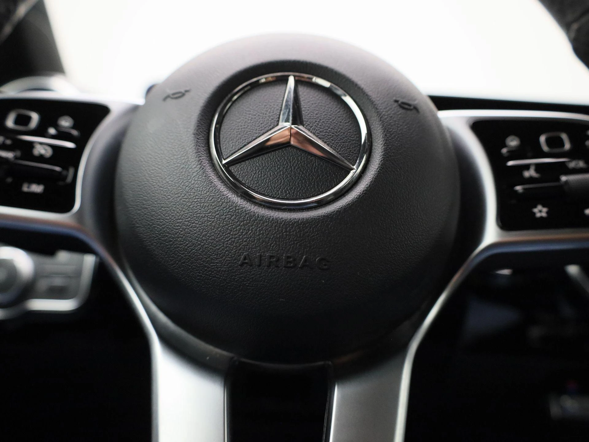 Mercedes-Benz-A-Klasse-image-24
