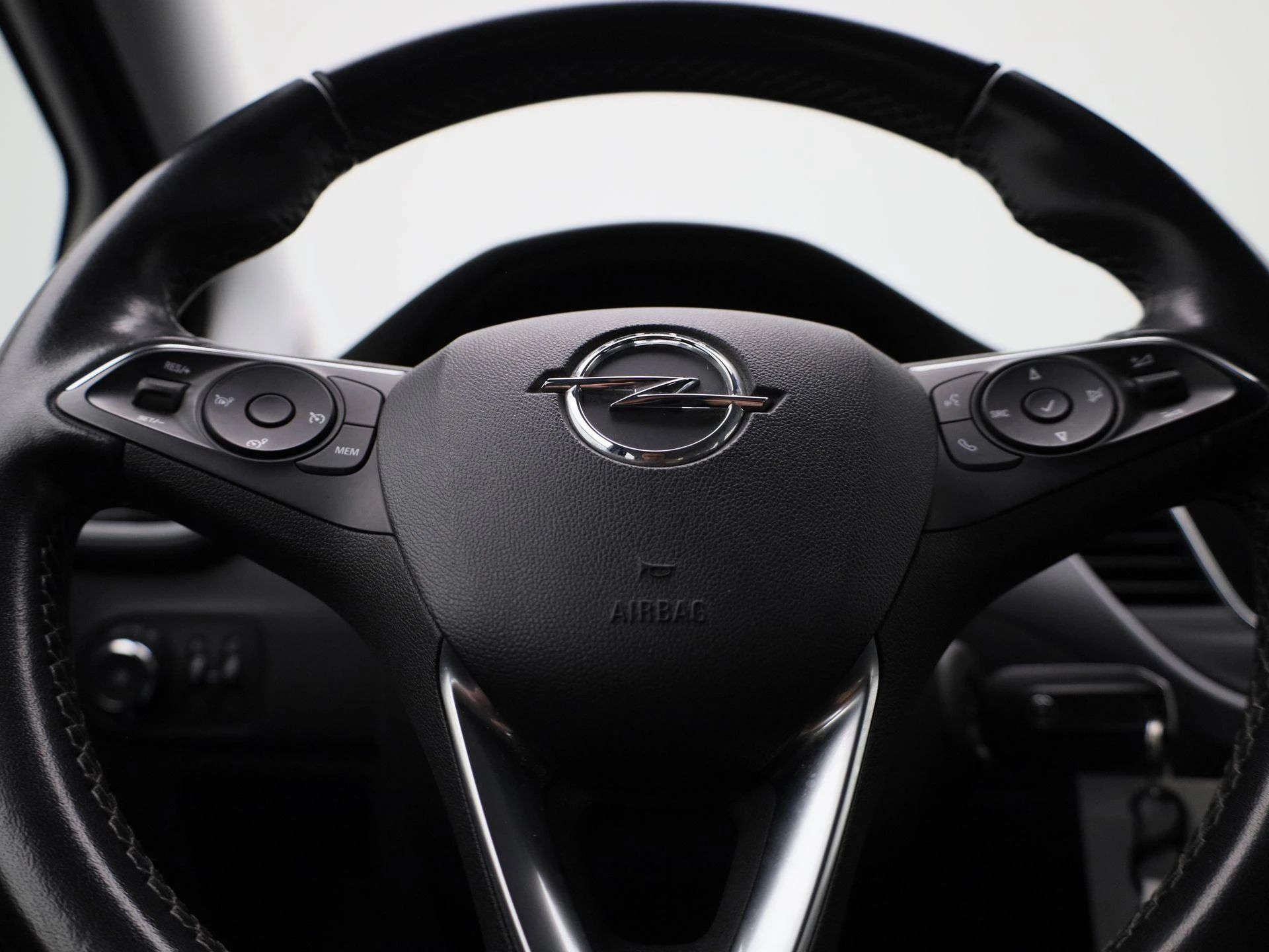 Opel-Crossland-image-23