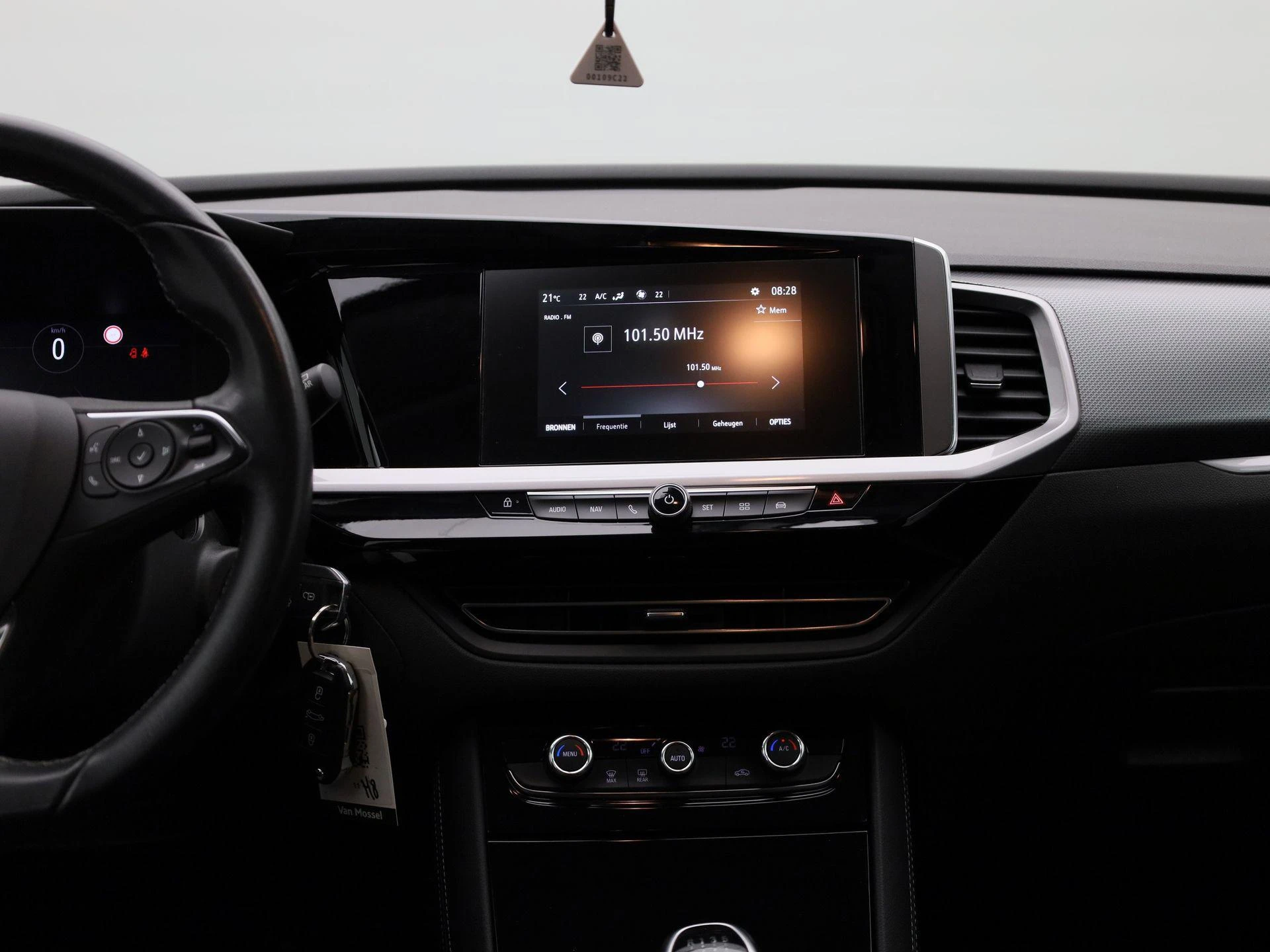 Opel-Grandland-image-8
