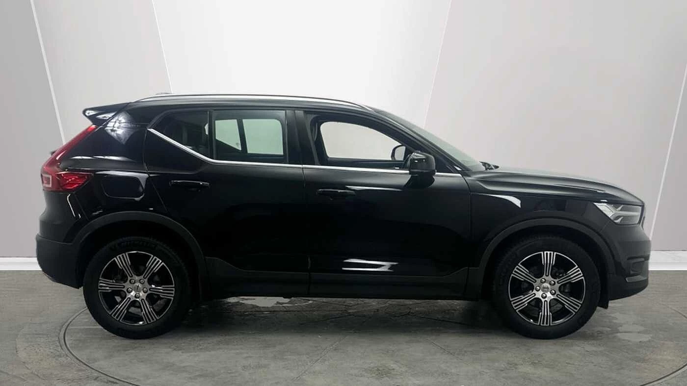 Volvo-XC40-image-2