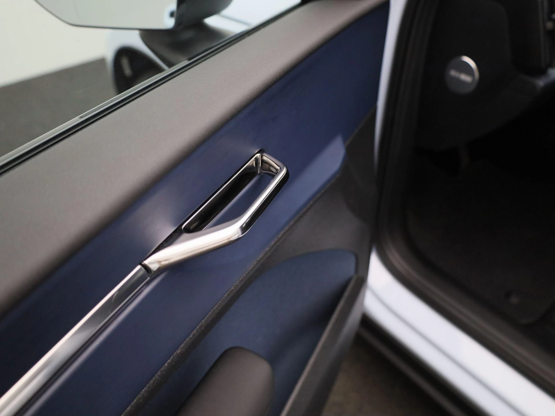 Volvo-EX30-image-31