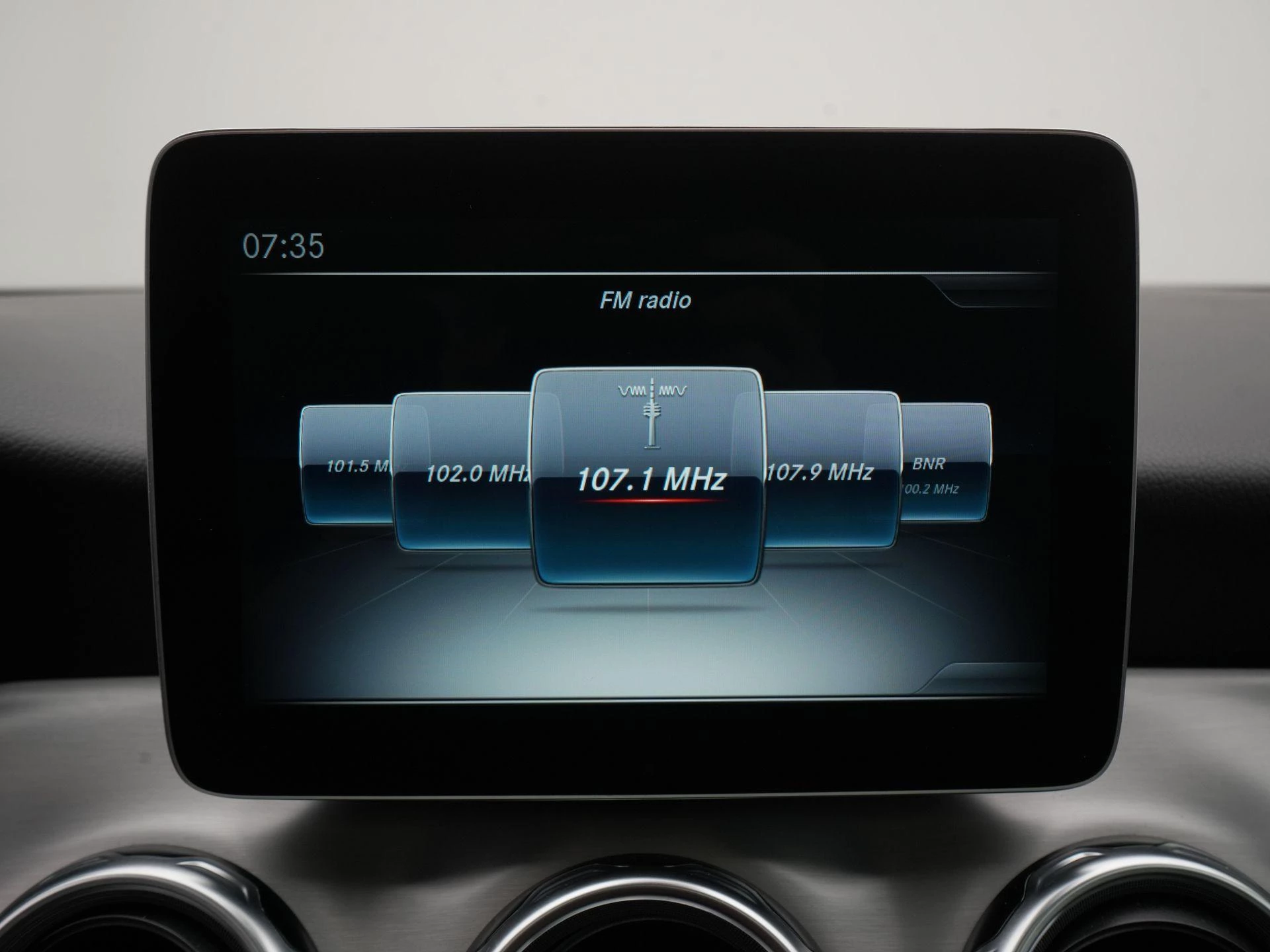 Mercedes-Benz GLA 180 Premium Plus