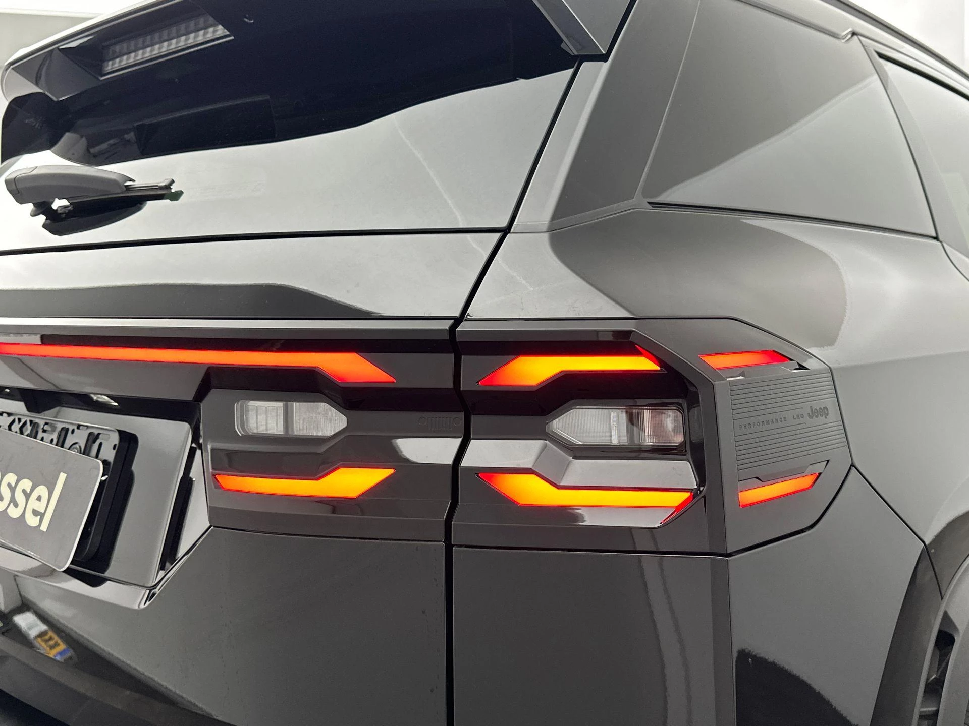 Jeep Compass First Edition 74 kWh