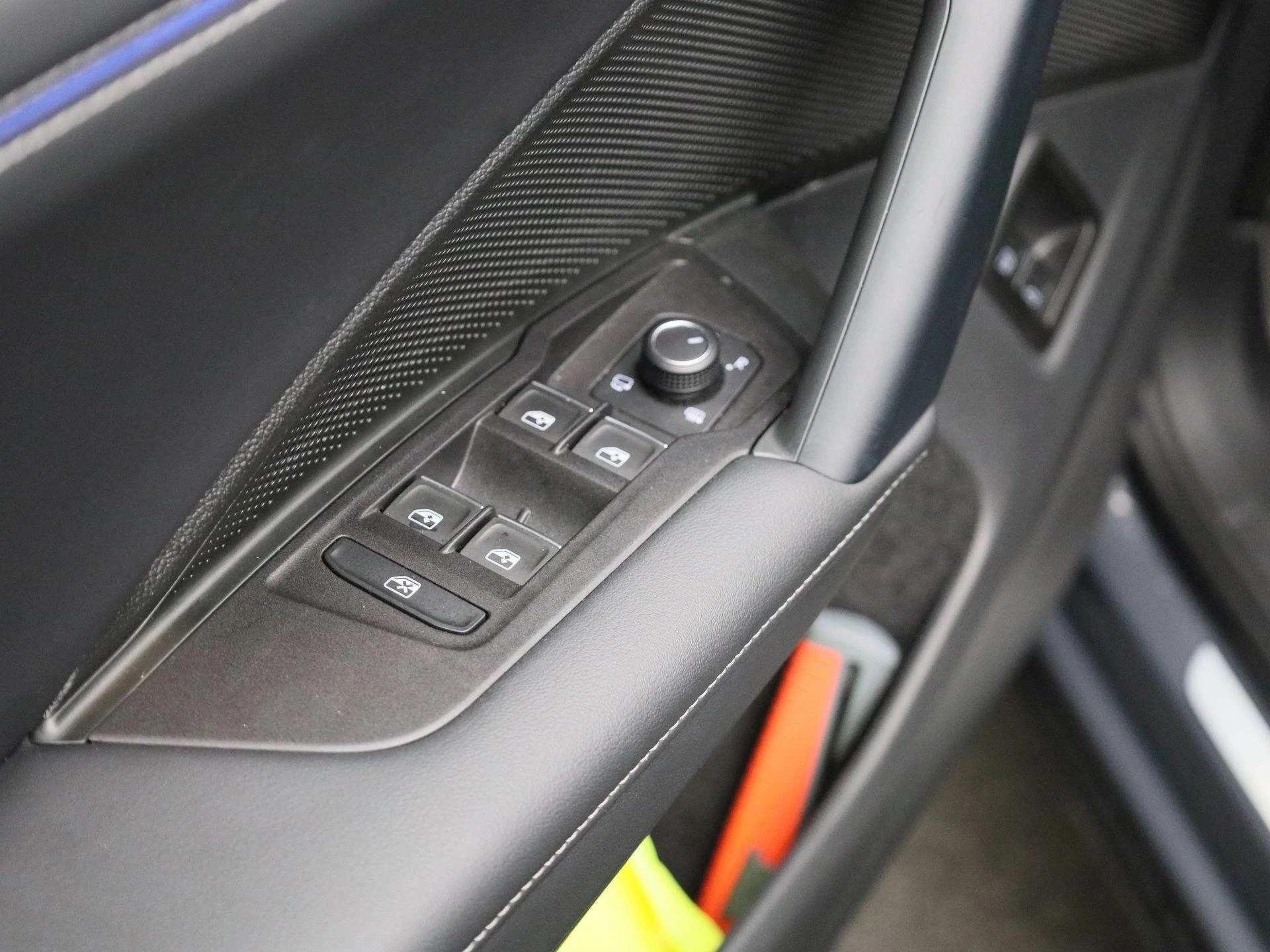 Volkswagen-Tiguan-image-29