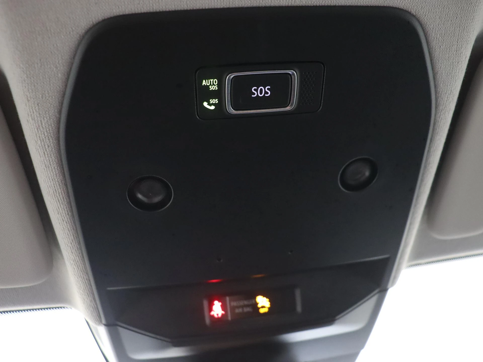 Renault-Megane E-Tech-image-21