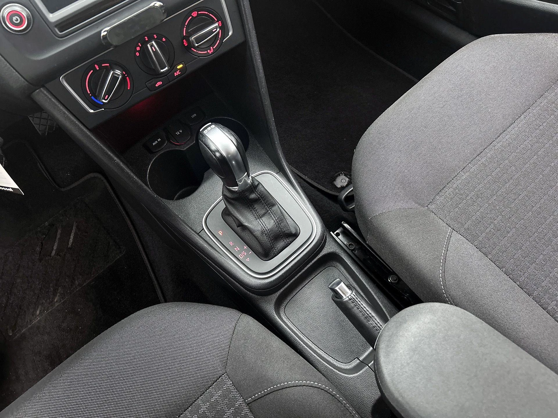Volkswagen Polo 1.2 TSI Comfortline Business R