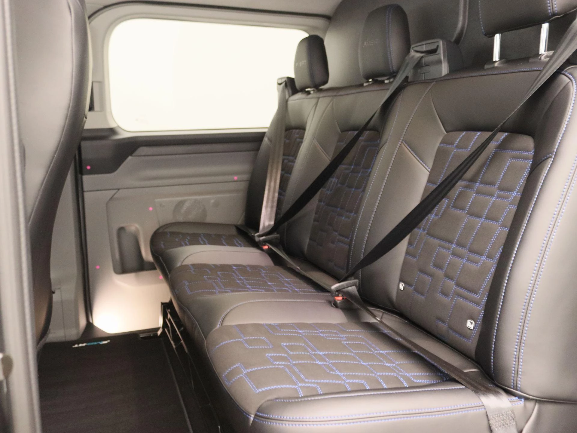 Ford-E-Transit-image-11