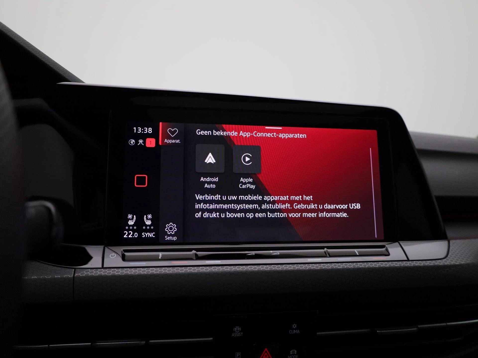 Volkswagen-Golf-image-30