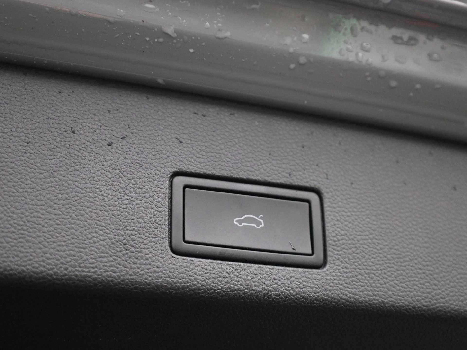 Volkswagen-Golf-image-13