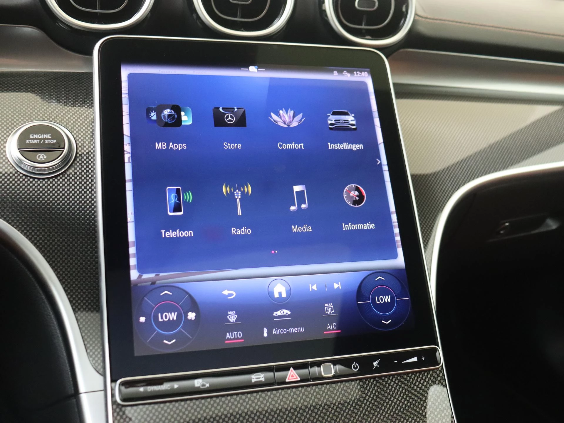 Mercedes-Benz-C-Klasse-image-16