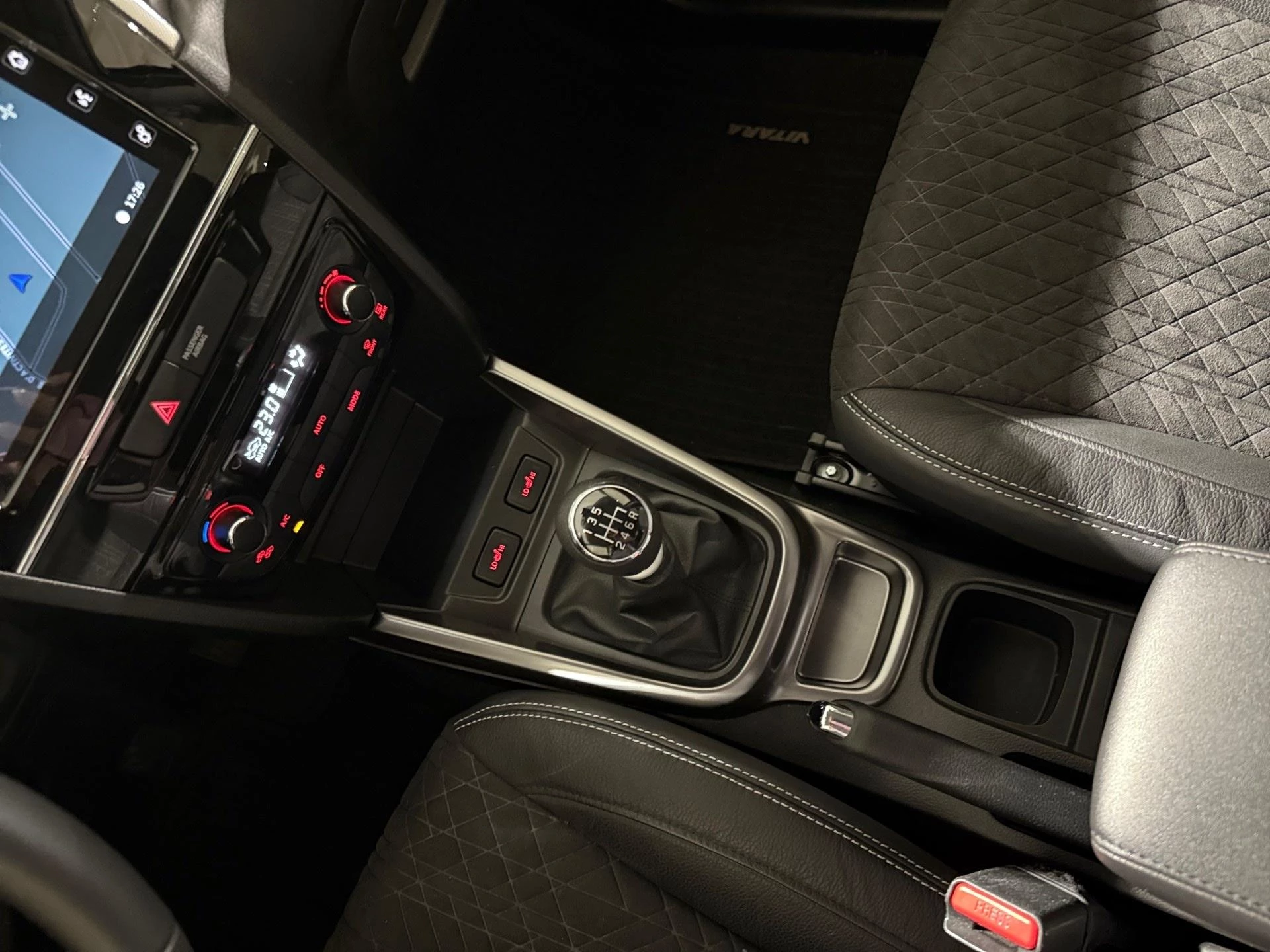 Suzuki-Grand Vitara-image-9