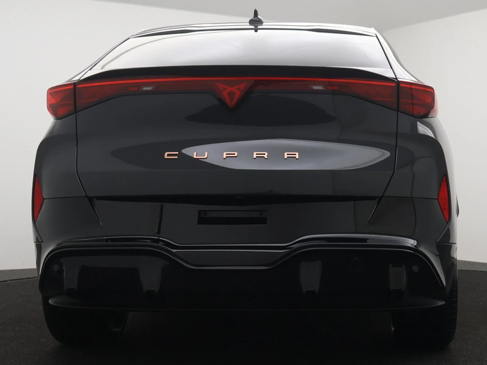 CUPRA-Tavascan-image-3