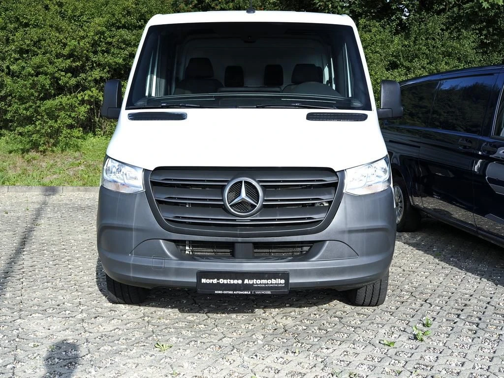 Mercedes-Benz-Sprinter 317-image-3