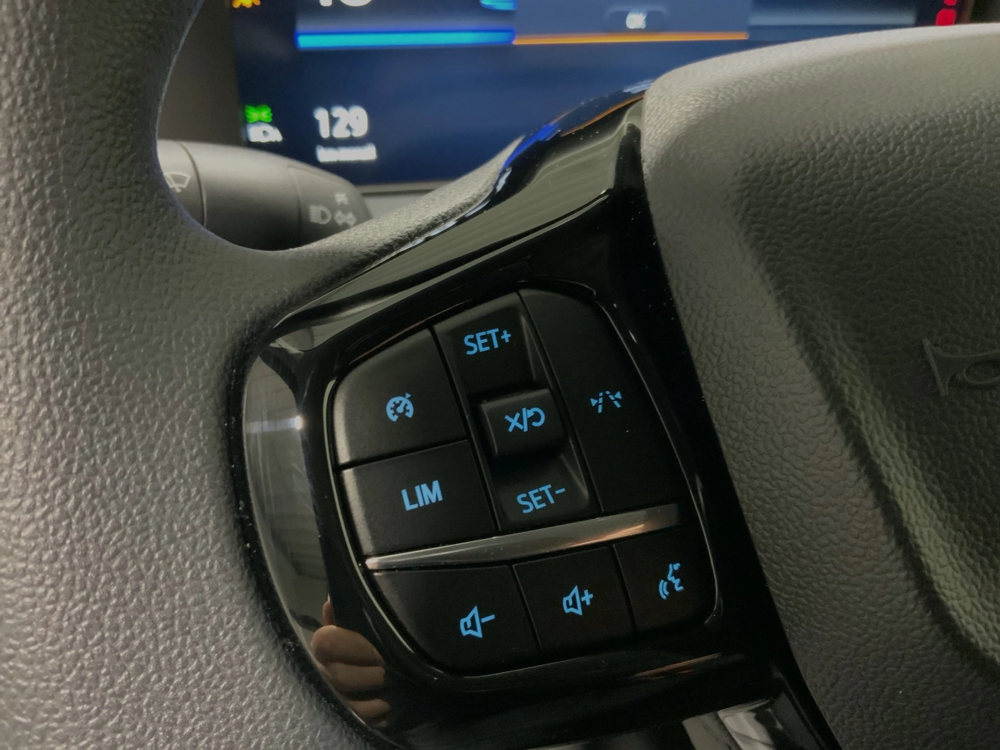 Ford-Transit Custom-image-18