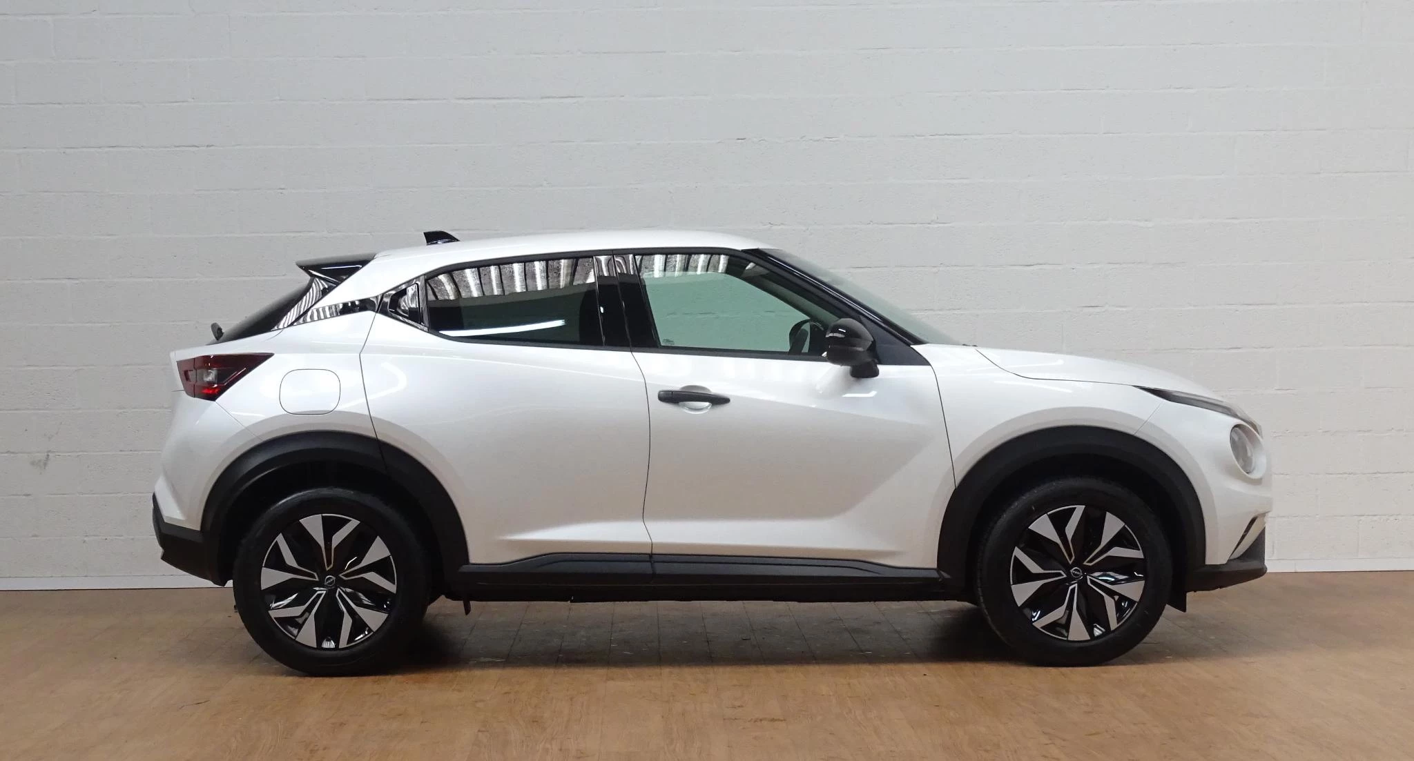 Nissan Juke 1.0 DIG-T Acenta automaat