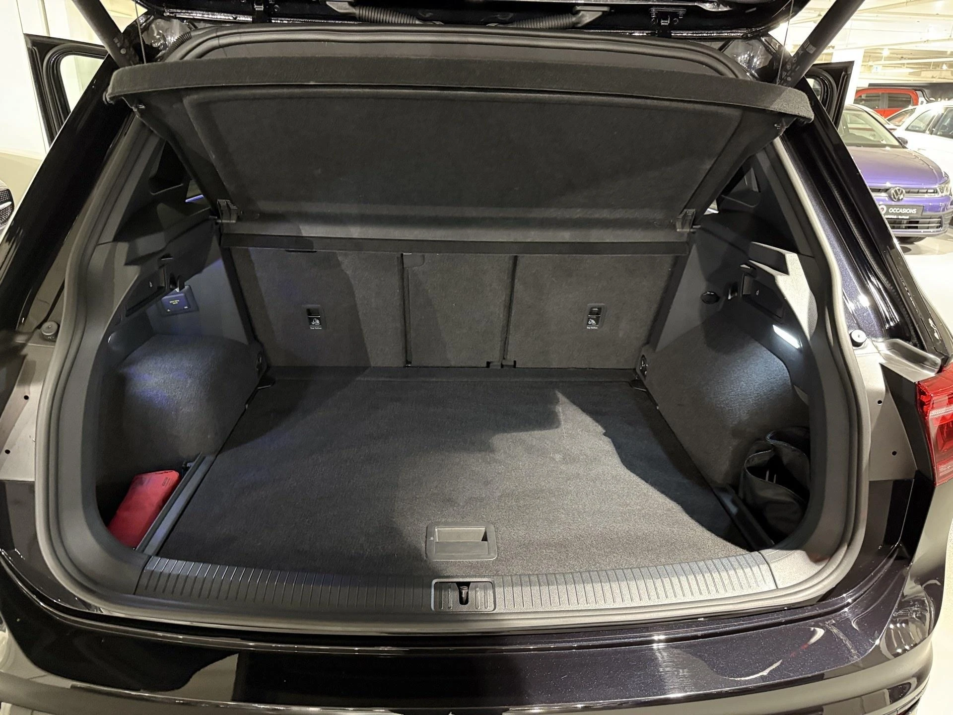 Volkswagen-Tiguan-image-11
