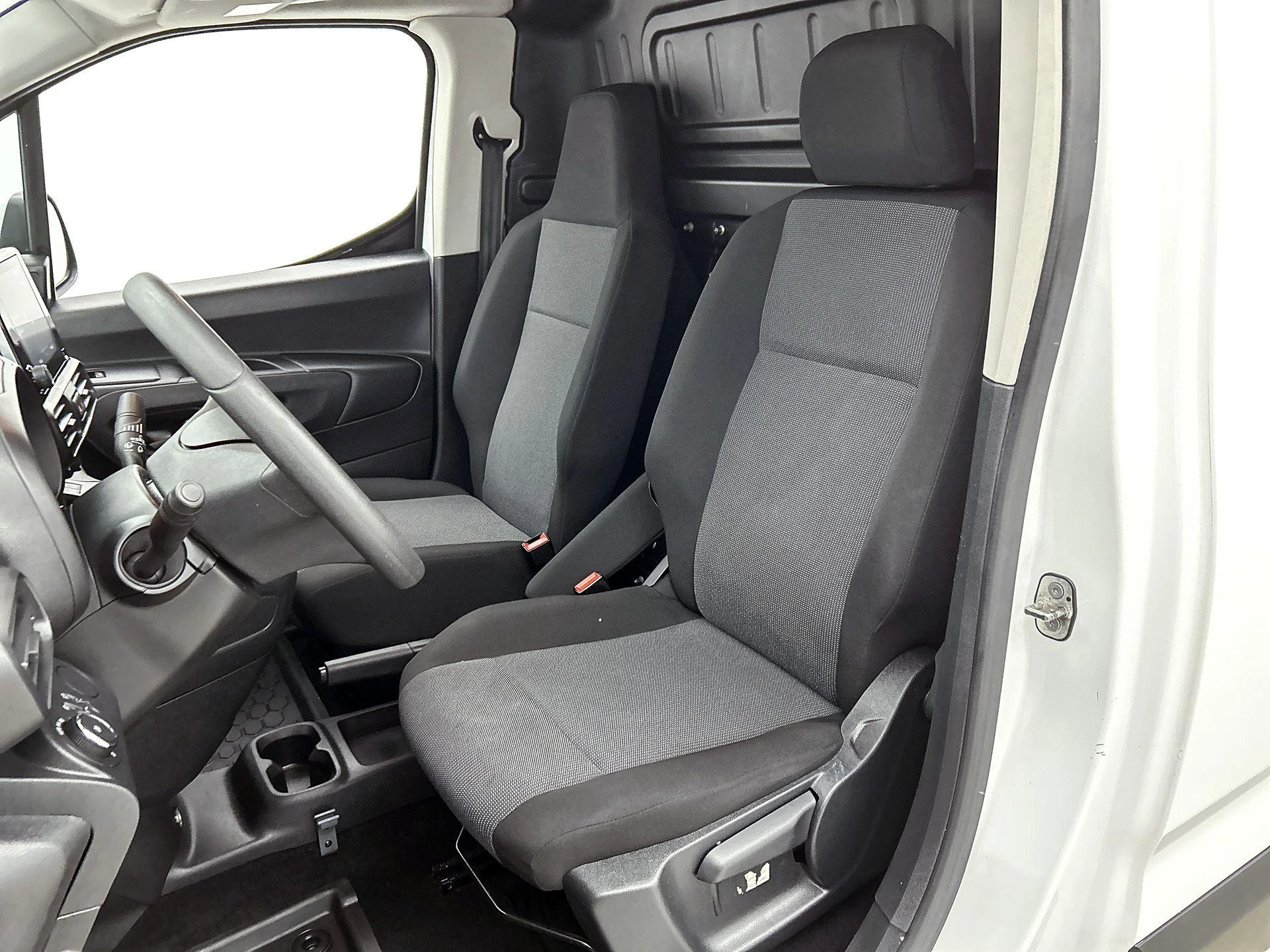 Opel-Combo-image-32