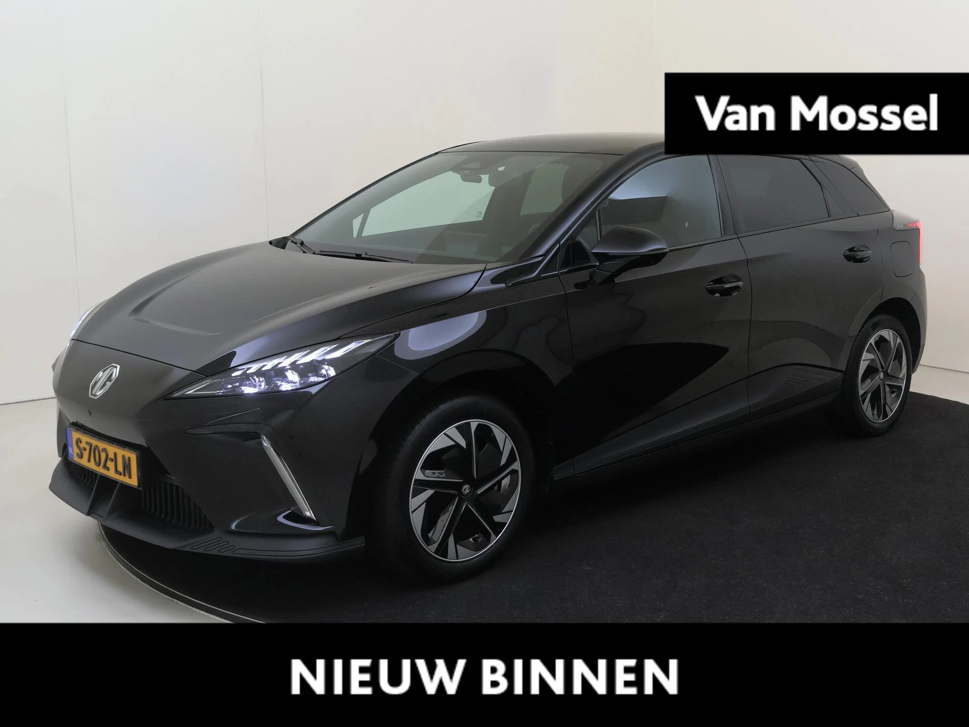 MG-MG4 EV-image-0
