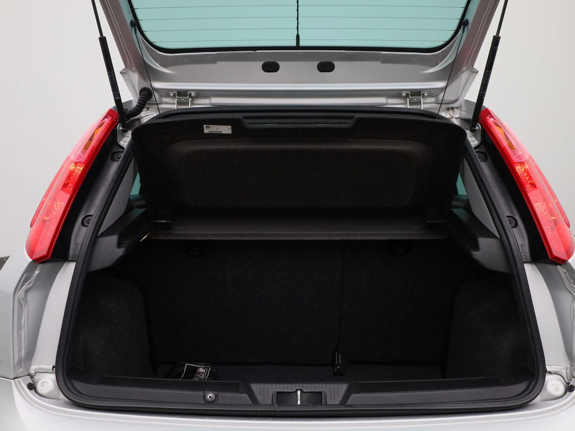Fiat-Punto-image-13