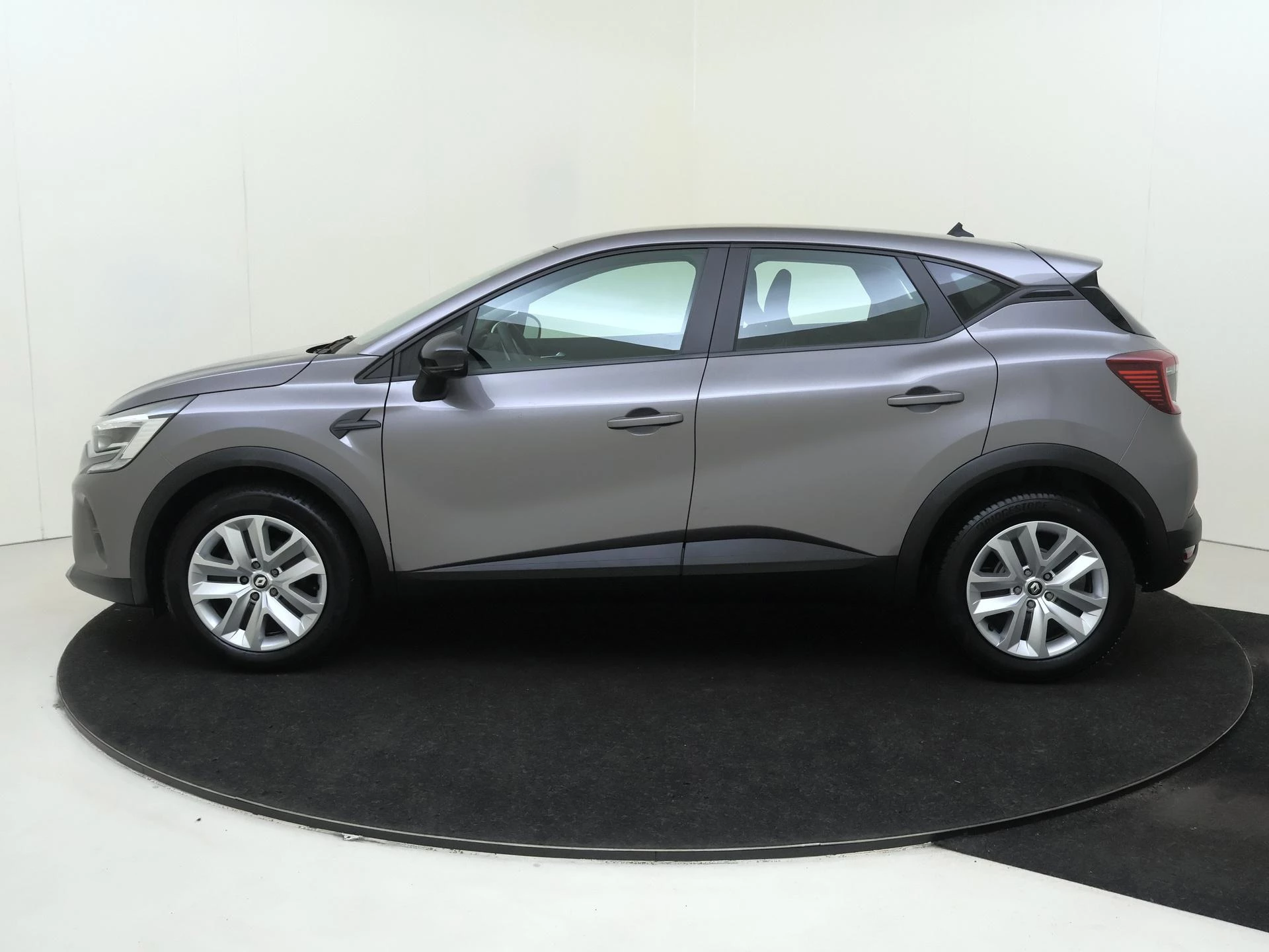 Renault-Captur-image-7