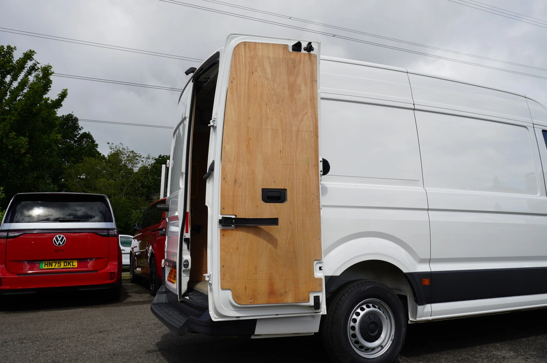 Volkswagen-Crafter-image-35
