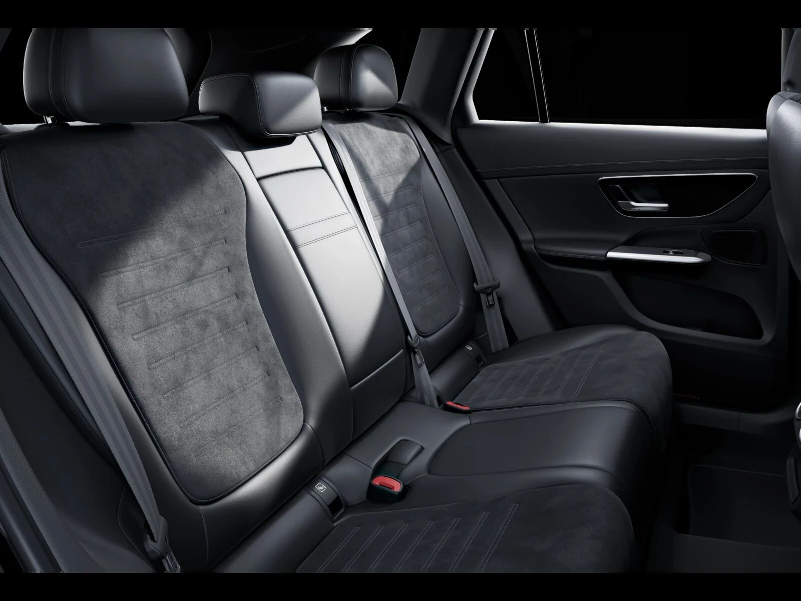 Mercedes-Benz-GLC 300 d-image-10