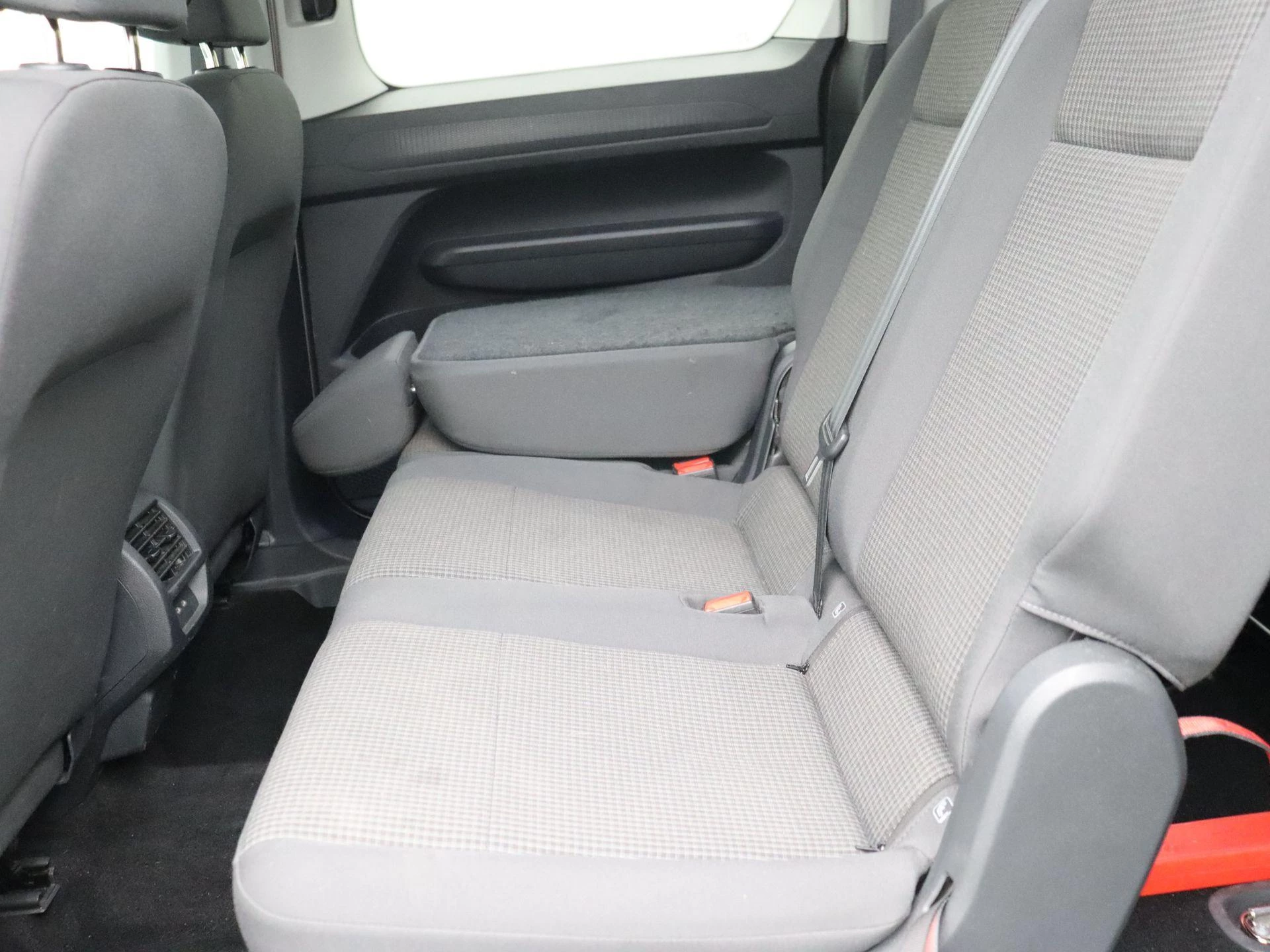 Volkswagen Caddy 1.5 TSI | 7 Zit. | Carplay |