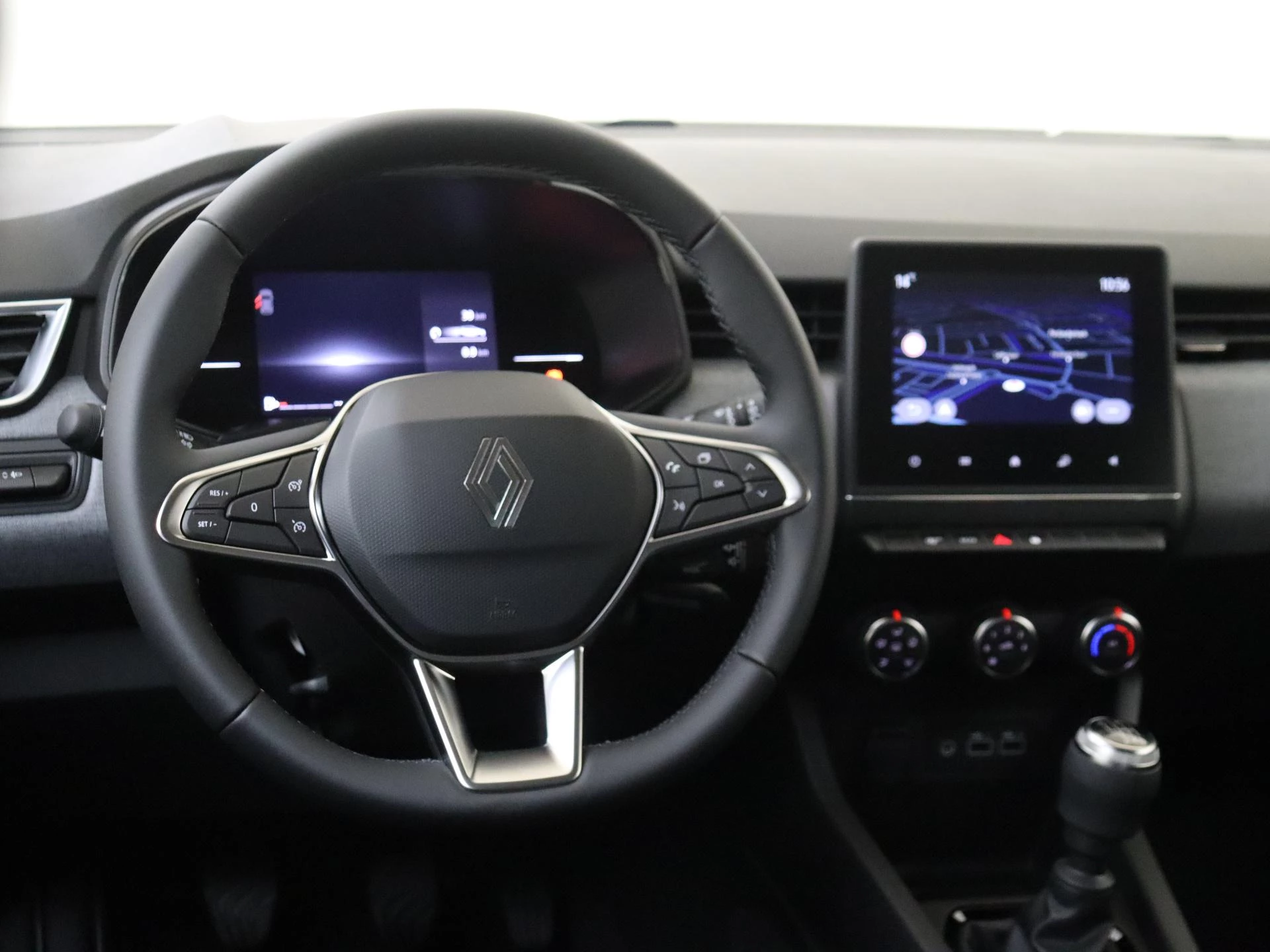 Renault-Clio-image-13