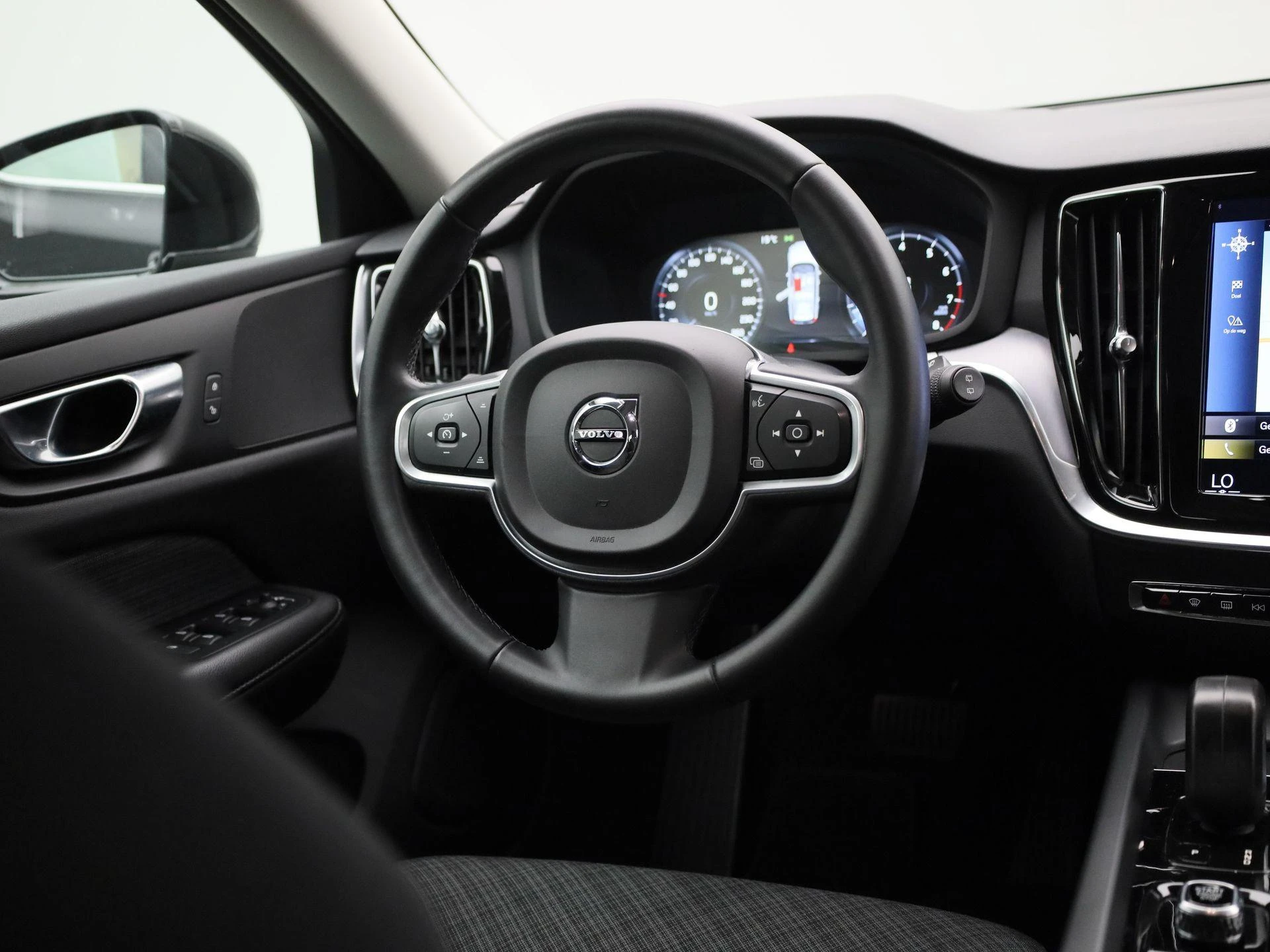 Volvo-V60-image-9
