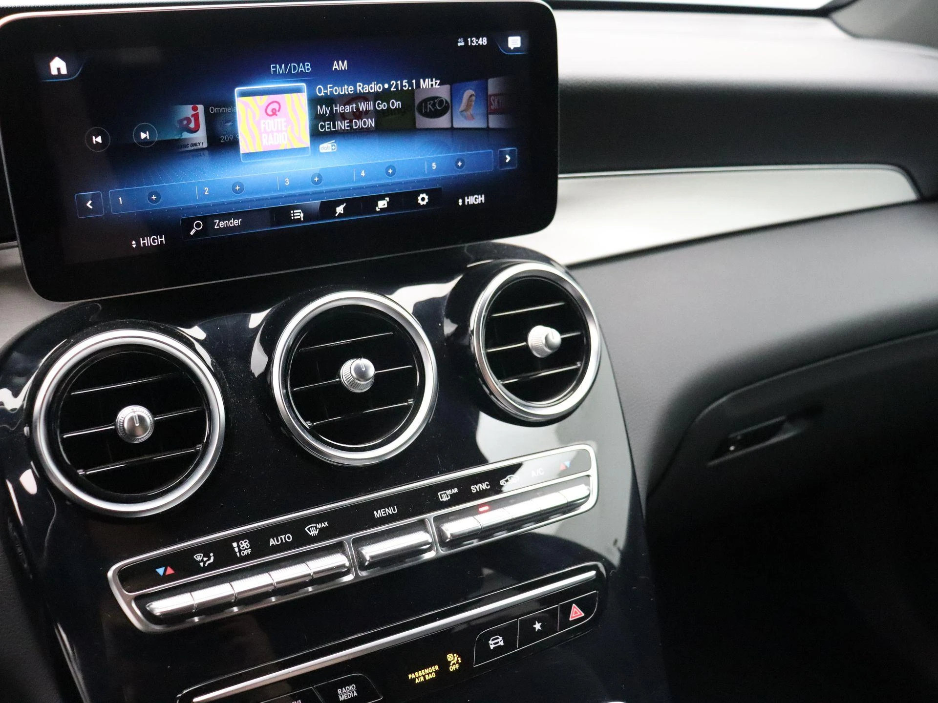 Mercedes-Benz-GLC-image-11