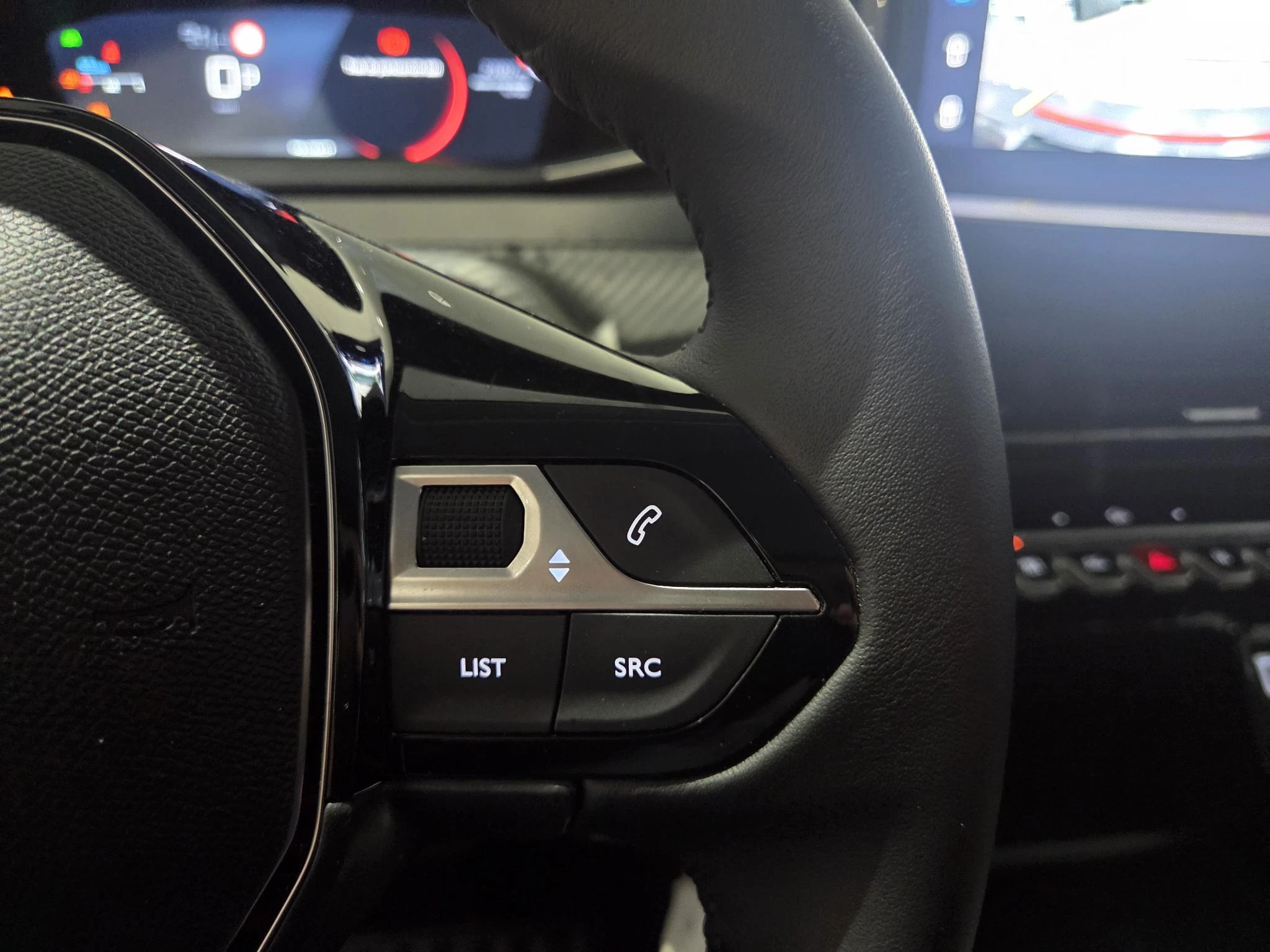 Peugeot-208-image-8