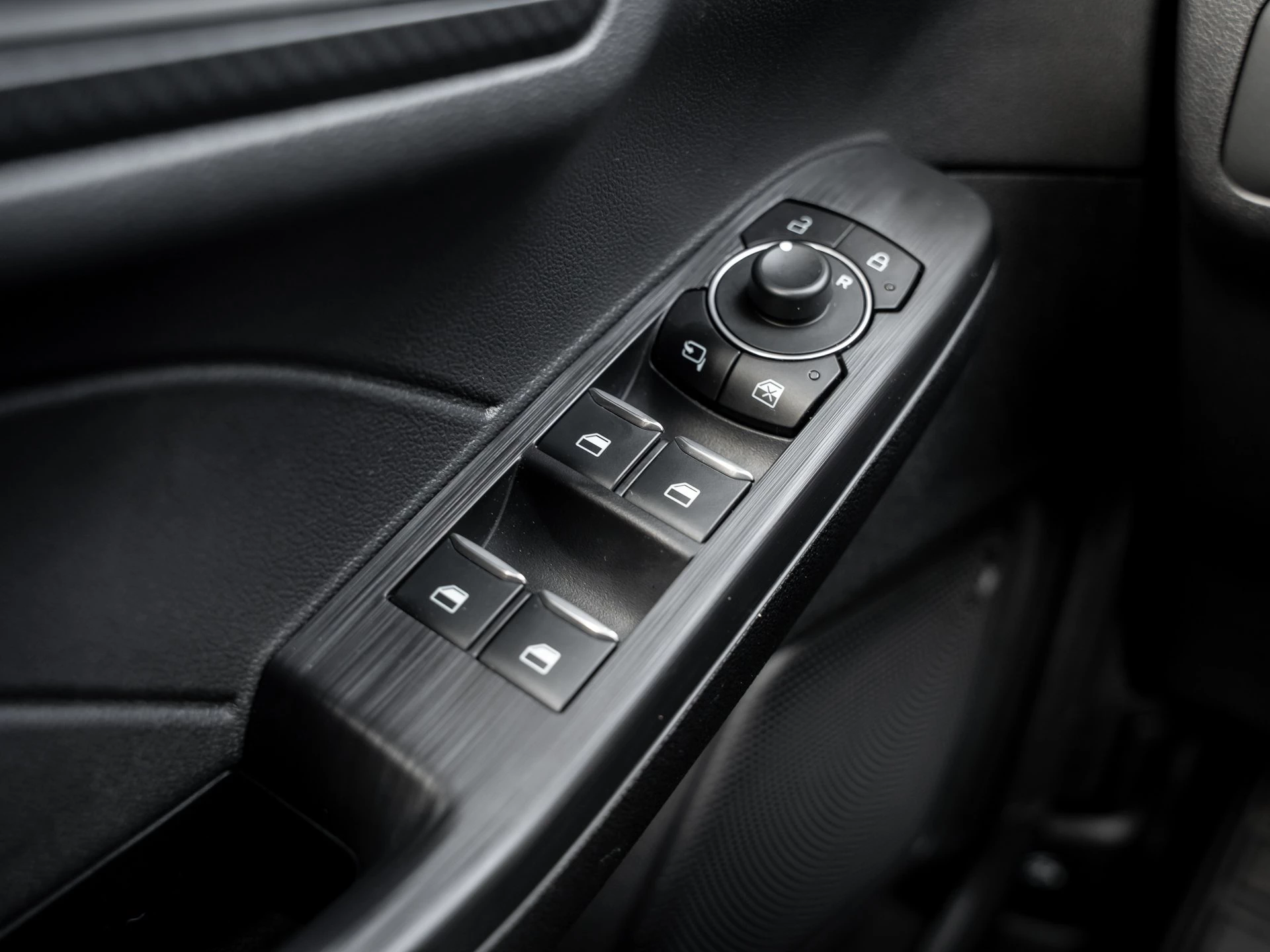 Ford-Kuga-image-16