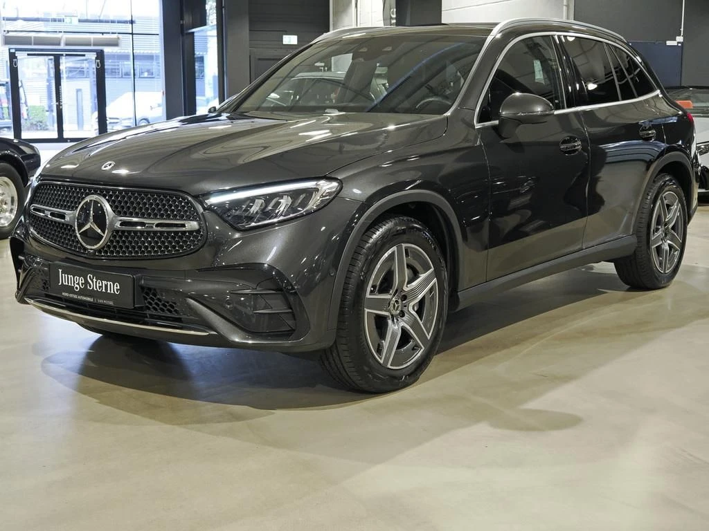 Mercedes-Benz-GLC 300 d-image-7