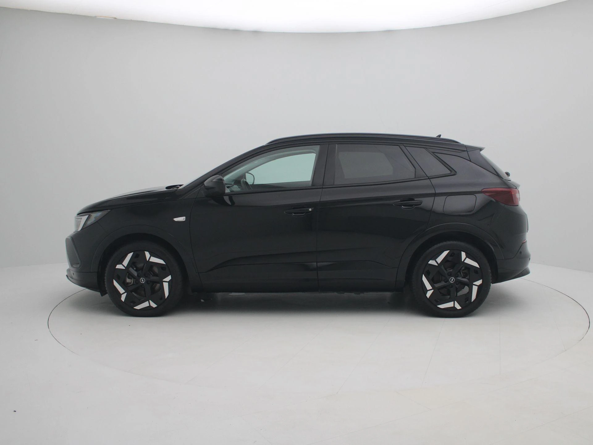 Opel-Grandland-image-3