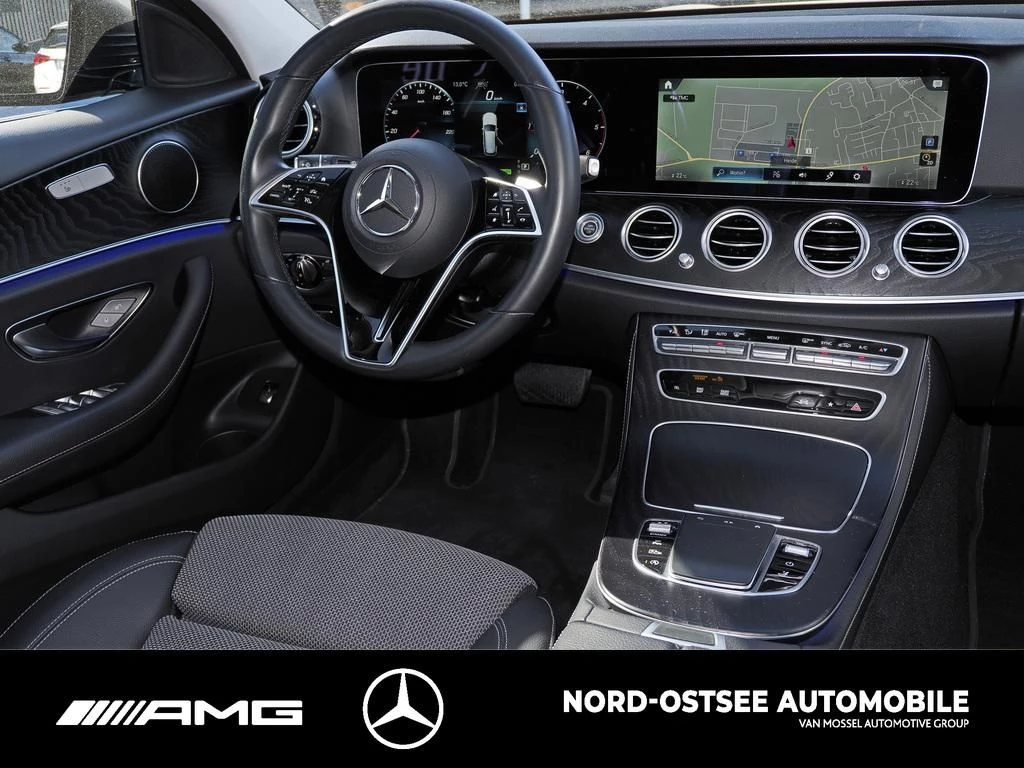 Mercedes-Benz E-Klasse 220 T d 4M AVANTGARDE DISTRO 360 AHK LED SHD AVANTGARDE
