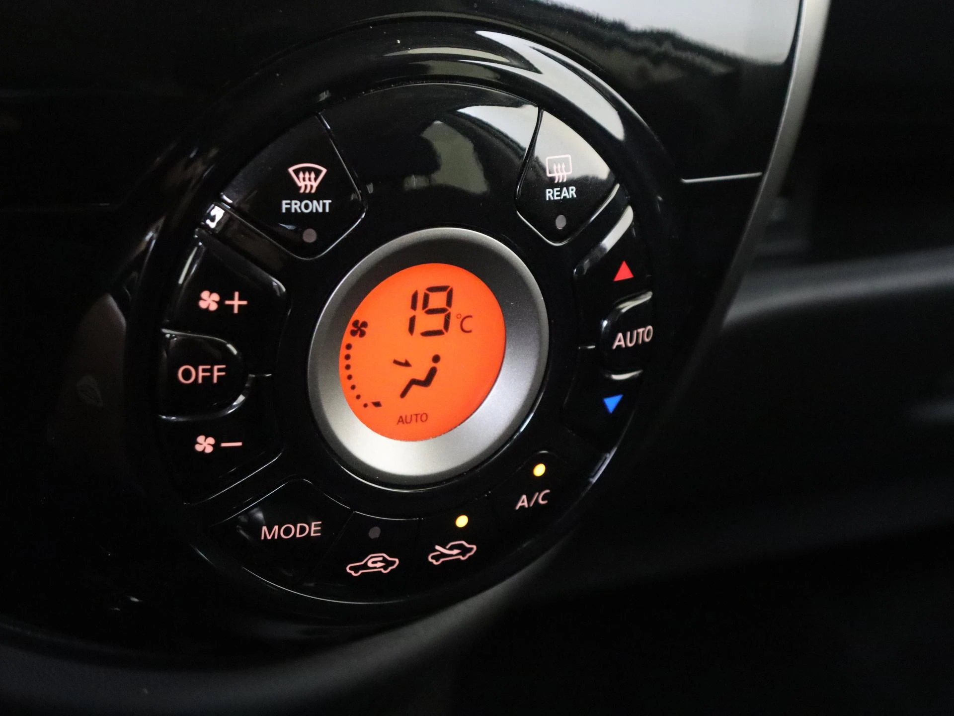 Nissan-Micra-image-19