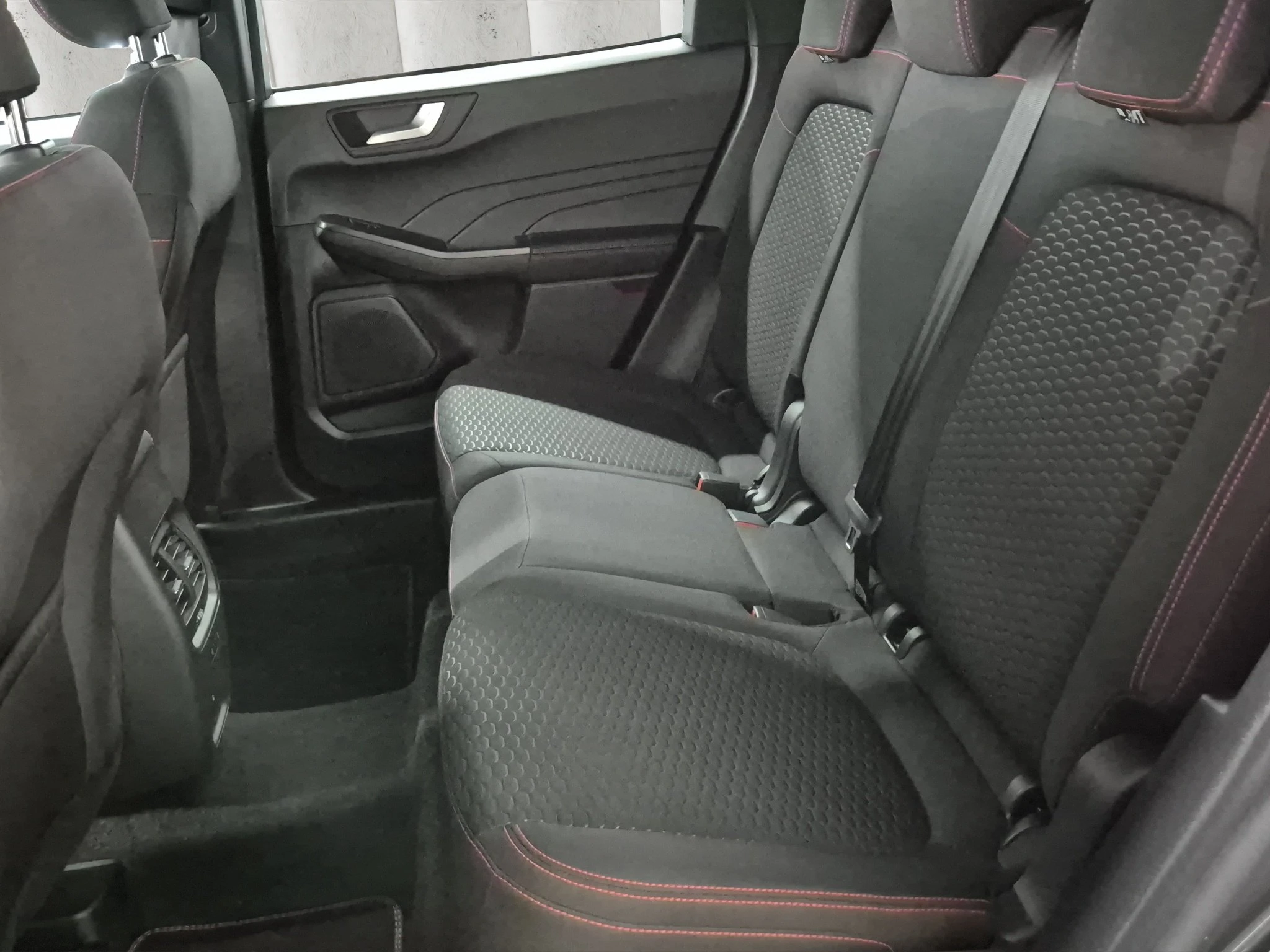 Ford-Kuga-image-10