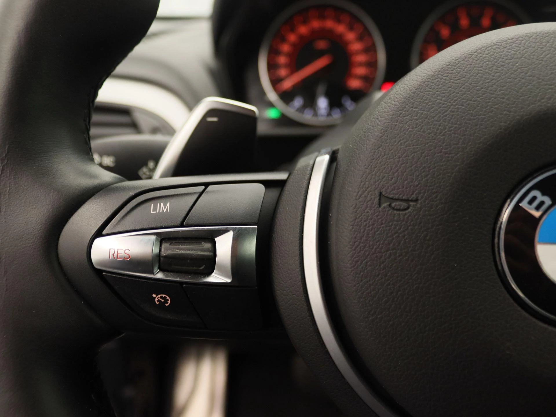 BMW-2 Serie-image-16