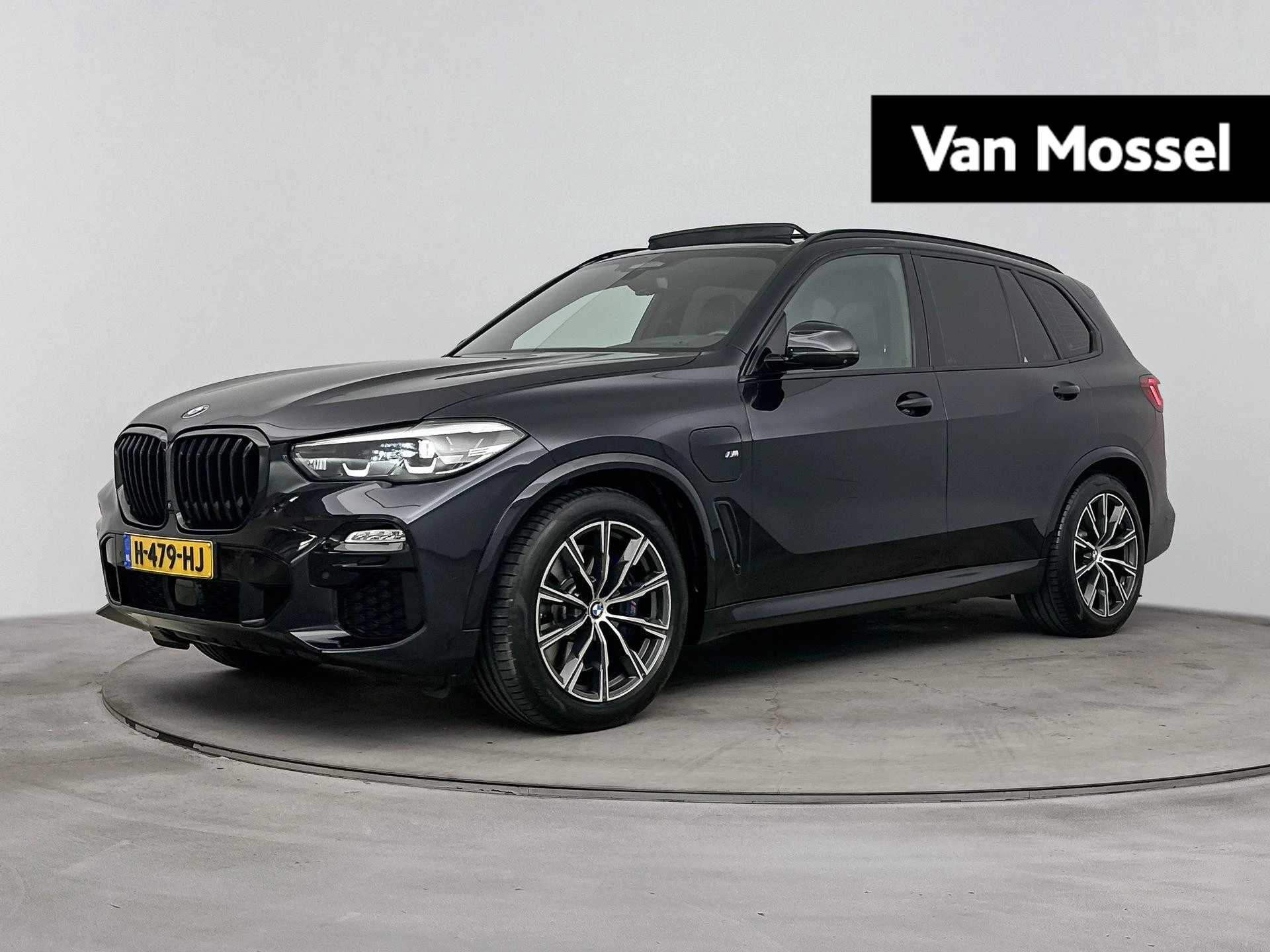 BMW-X5-image-0