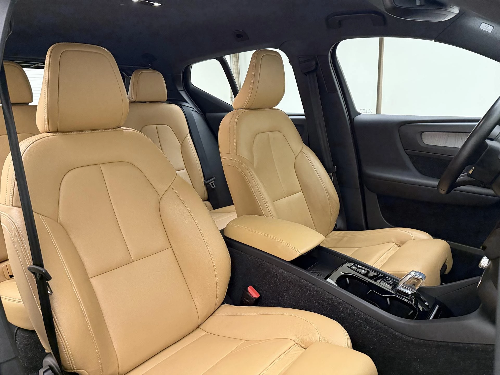 Volvo-XC40-image-9